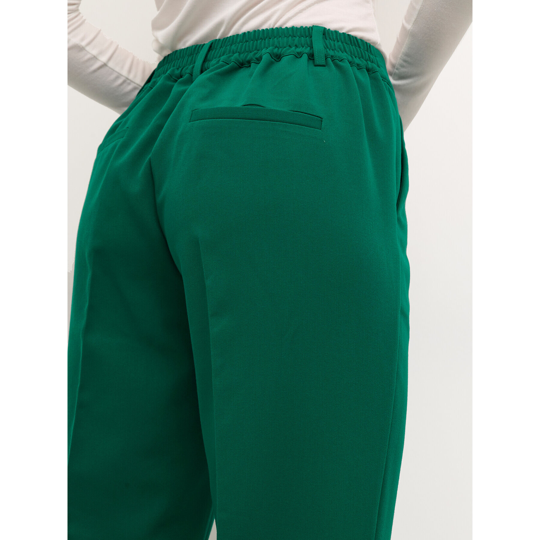 Kaffe Pantaloni din material Sakura 10506858 Verde Relaxed Fit - Pled.ro