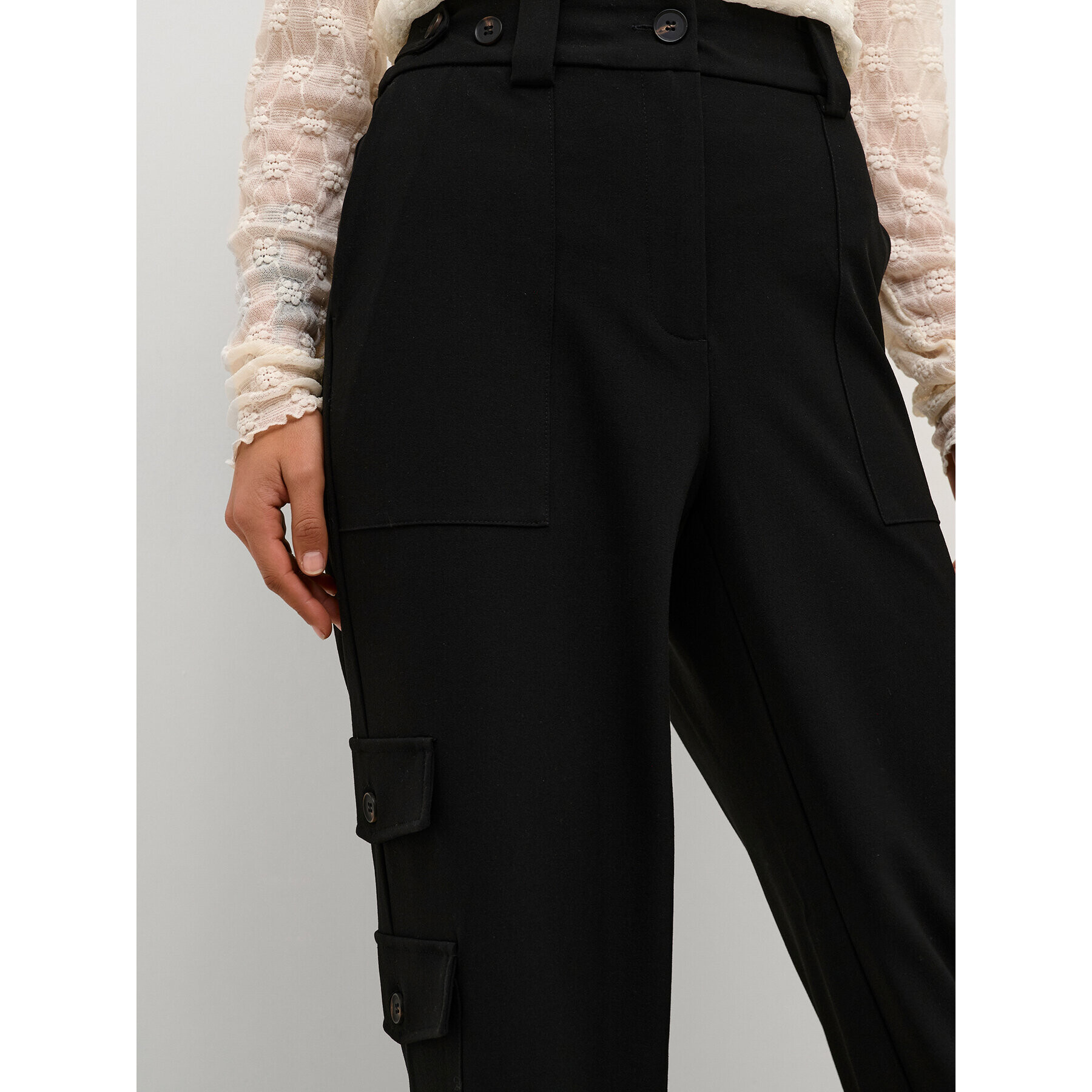 Karen by Simonsen Pantaloni din material Kristelkb 10104547 Negru Classic Fit - Pled.ro