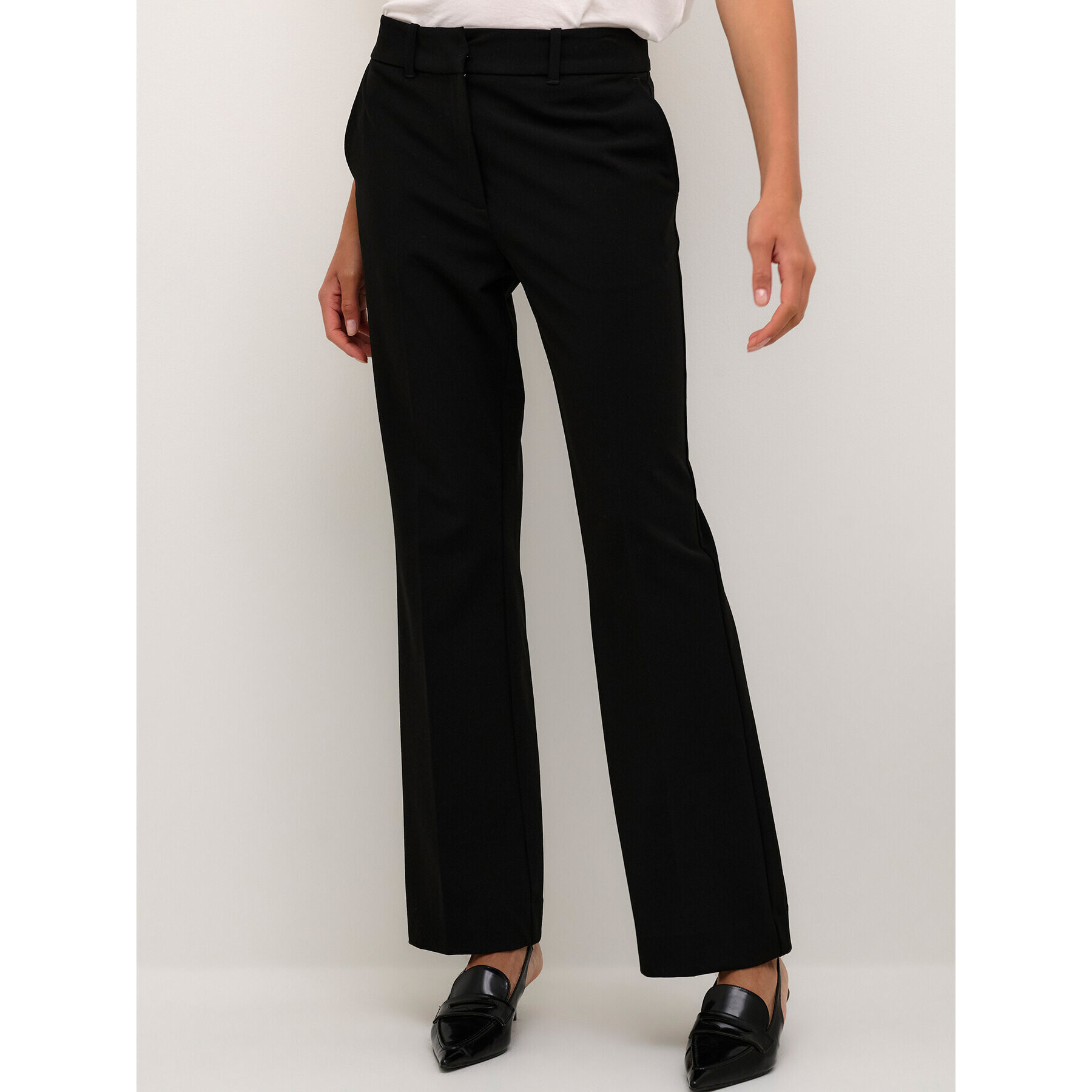 Karen by Simonsen Pantaloni din material Kristelkb 10104603 Negru Classic Fit - Pled.ro