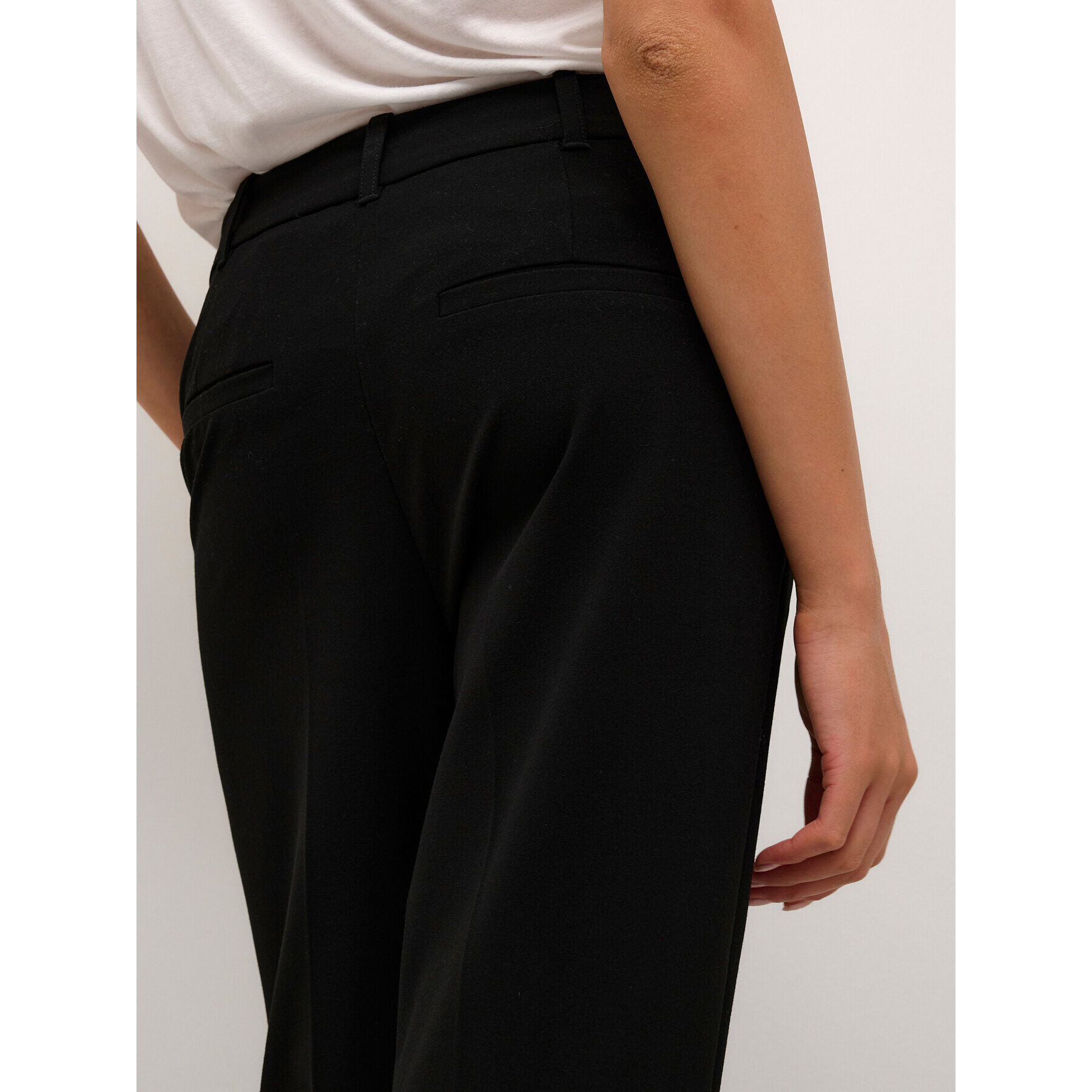 Karen by Simonsen Pantaloni din material Kristelkb 10104603 Negru Classic Fit - Pled.ro