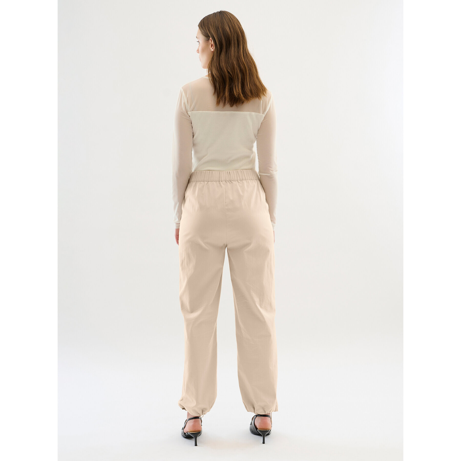 Karen by Simonsen Pantaloni din material Maddie 10104748 Bej Relaxed Fit - Pled.ro