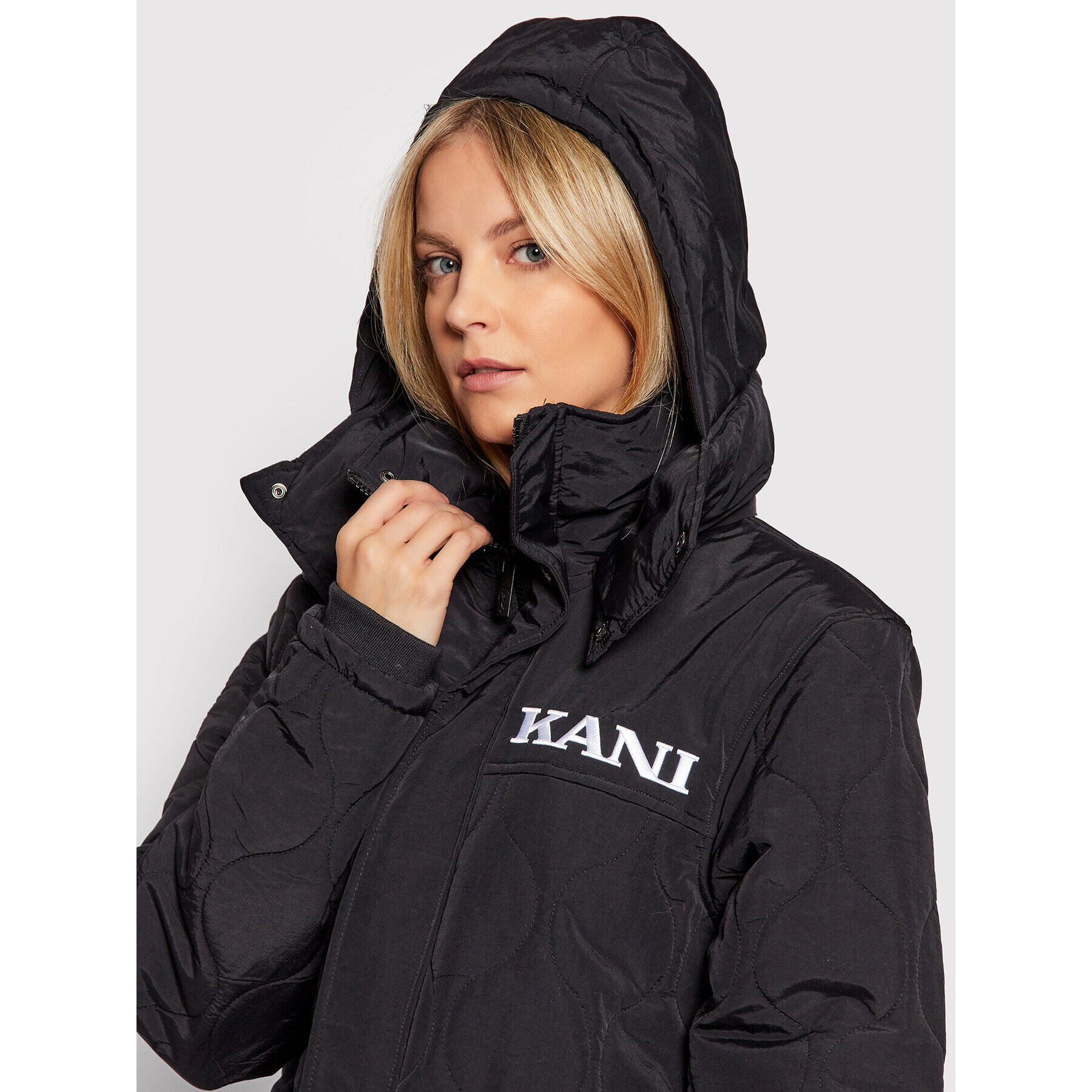 Karl Kani Geacă din puf Long Quilted 6076571 Negru Regular Fit - Pled.ro