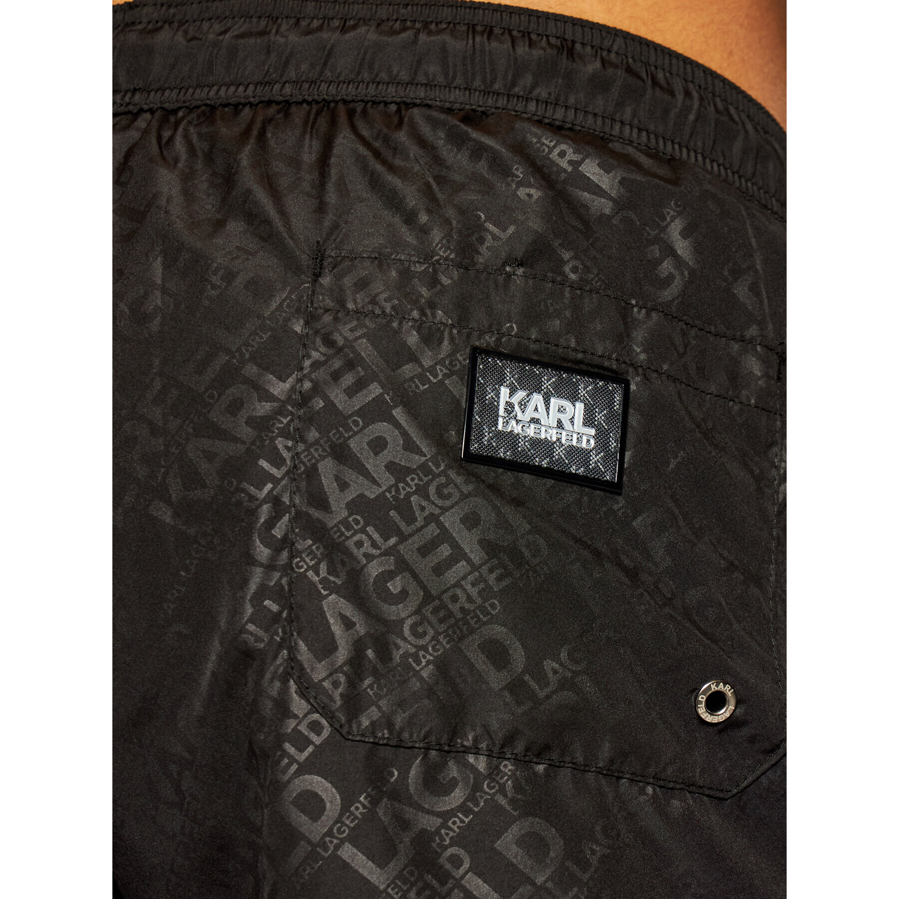 KARL LAGERFELD Pantaloni scurți pentru înot Elegant KL21MBM11 Negru Regular Fit - Pled.ro