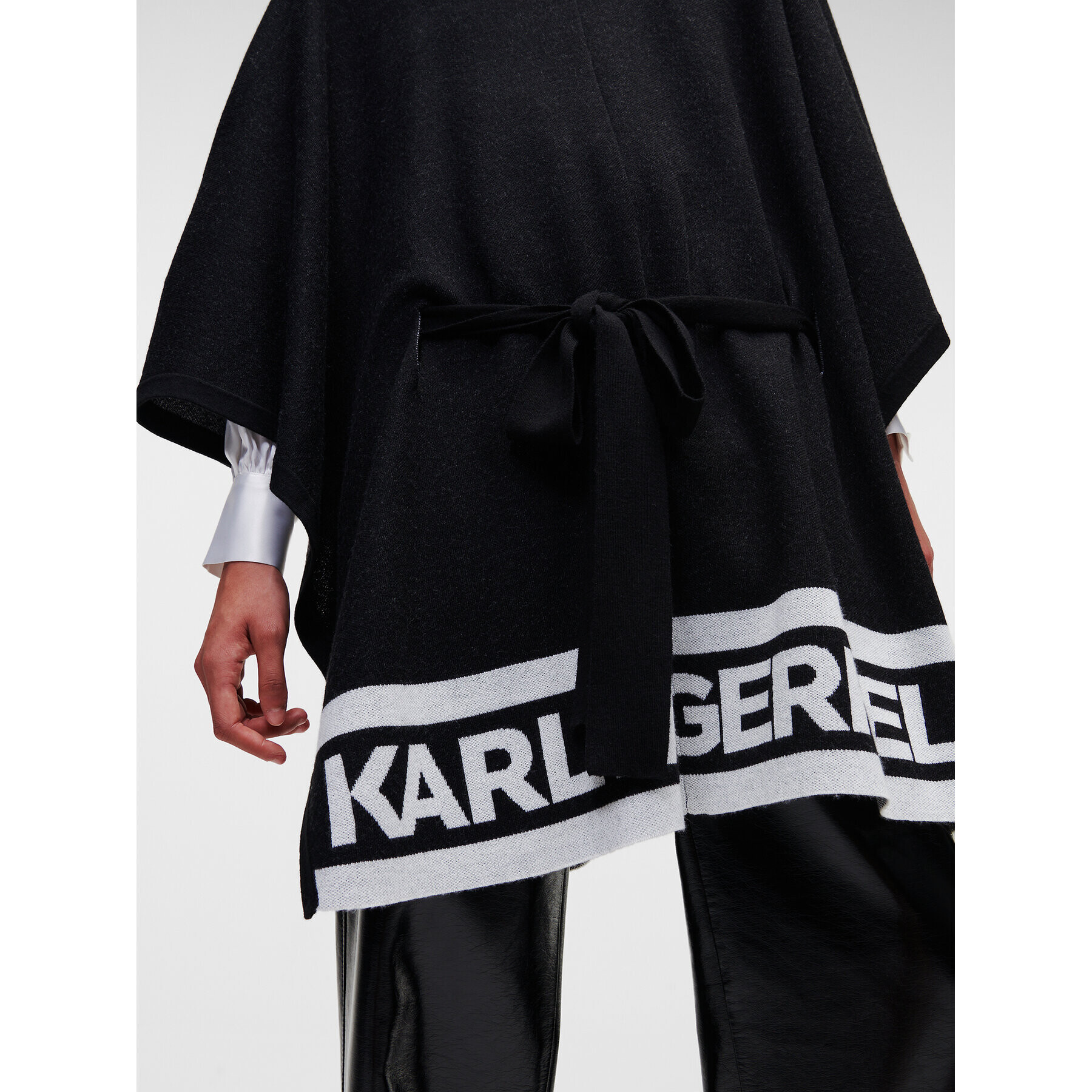 KARL LAGERFELD Poncho Logo 226W2010 Negru Relaxed Fit - Pled.ro