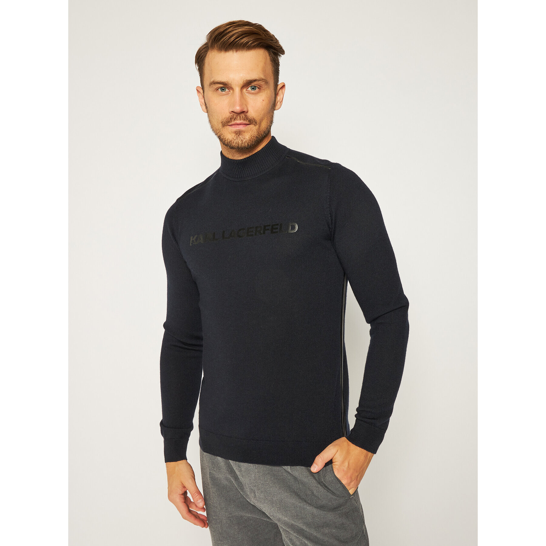 KARL LAGERFELD Pulover Turtleneck 655012 502399 Bleumarin Regular Fit - Pled.ro