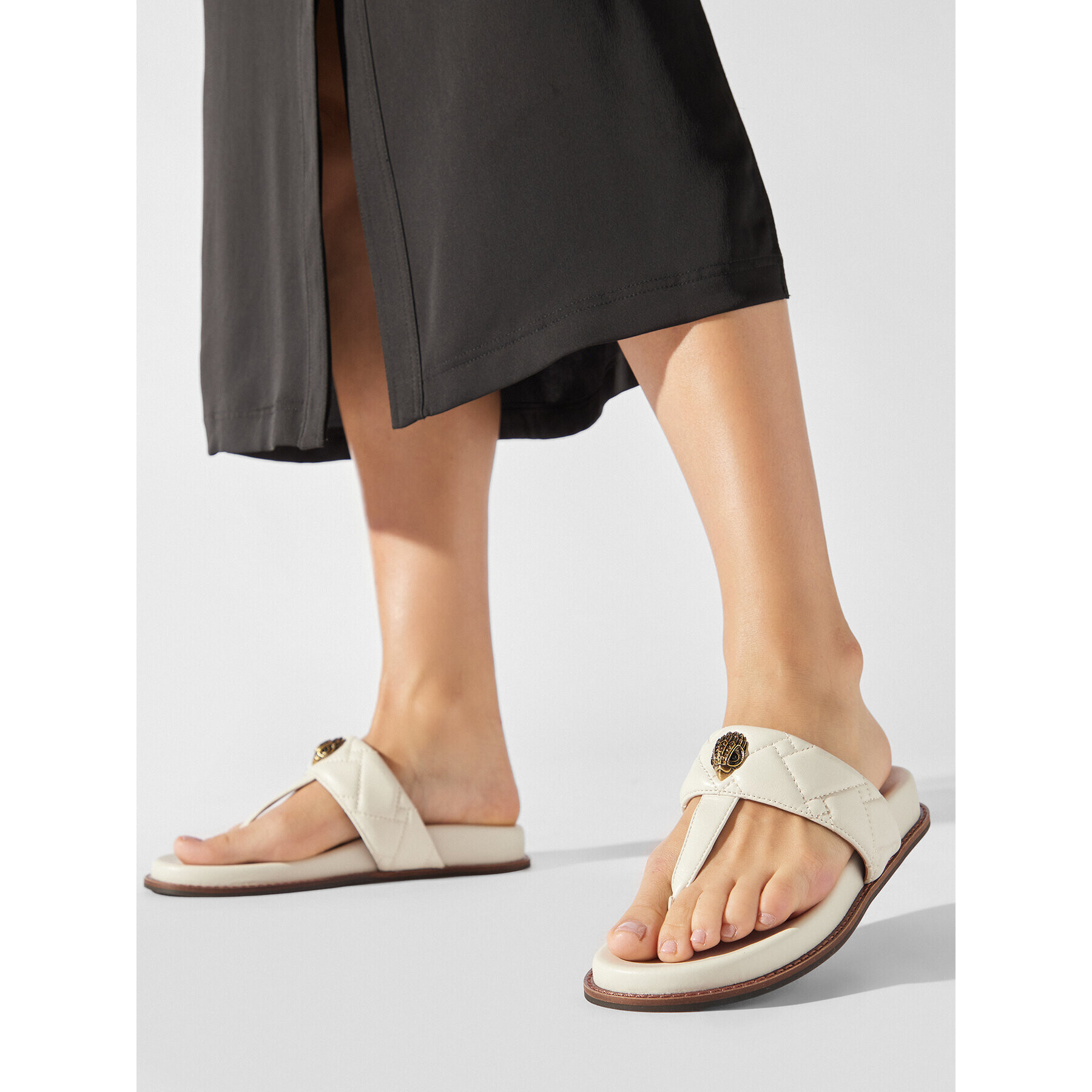 Kurt Geiger Flip flop Kensington T-Bar Chunky 9819941109 Écru - Pled.ro