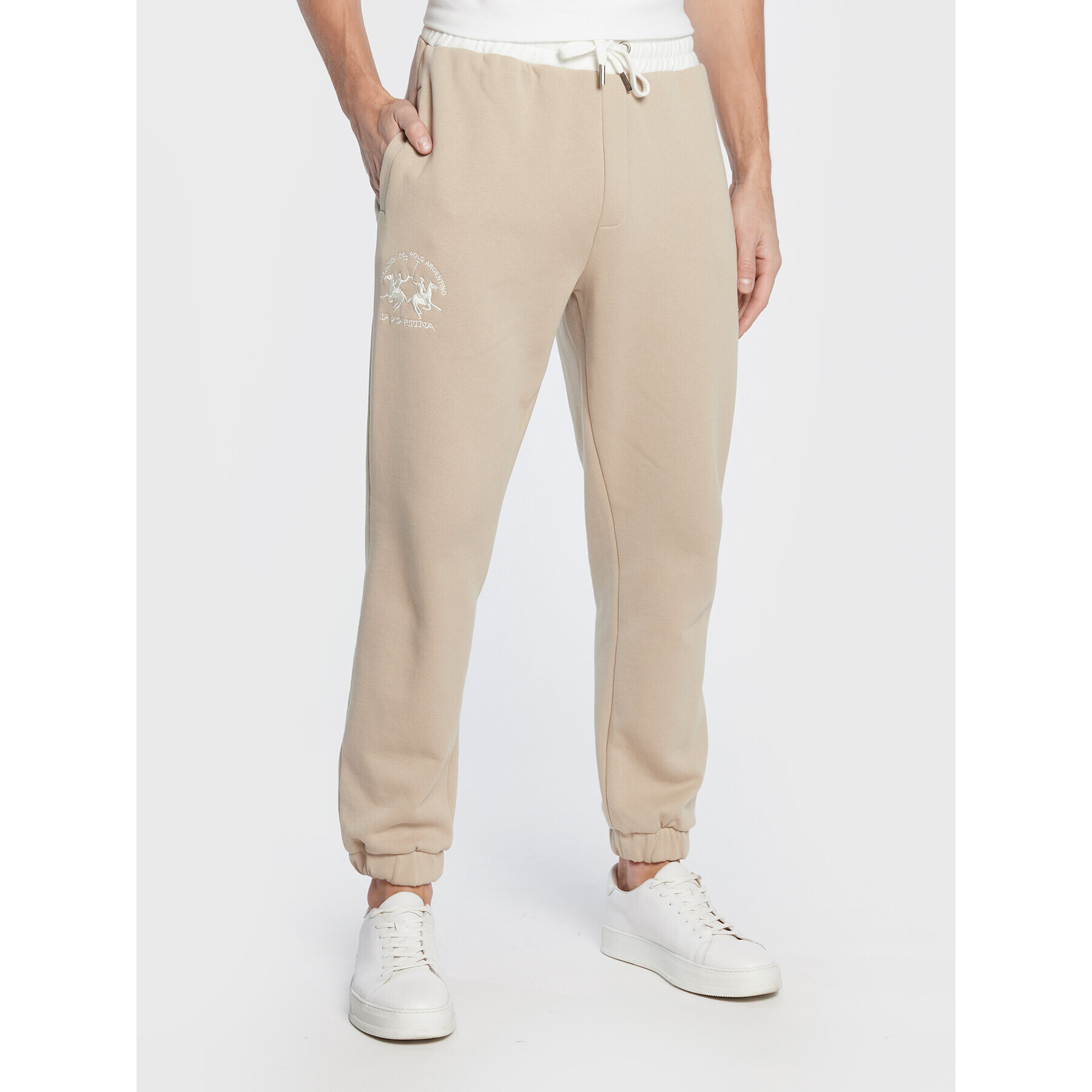 La Martina Pantaloni trening UMT600 FP529 Bej Comfort Fit - Pled.ro