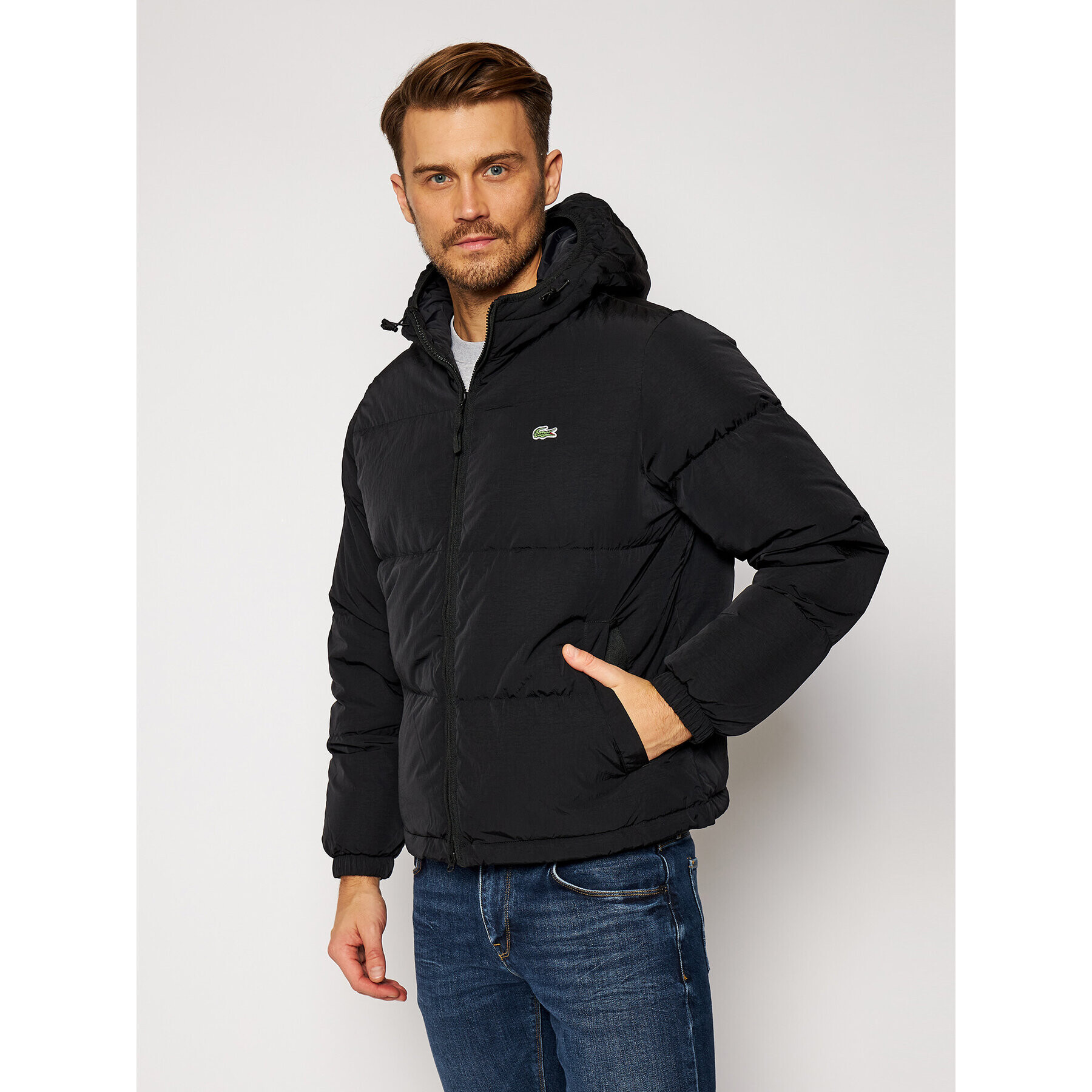 Lacoste Geacă din puf BH1966 Negru Regular Fit - Pled.ro