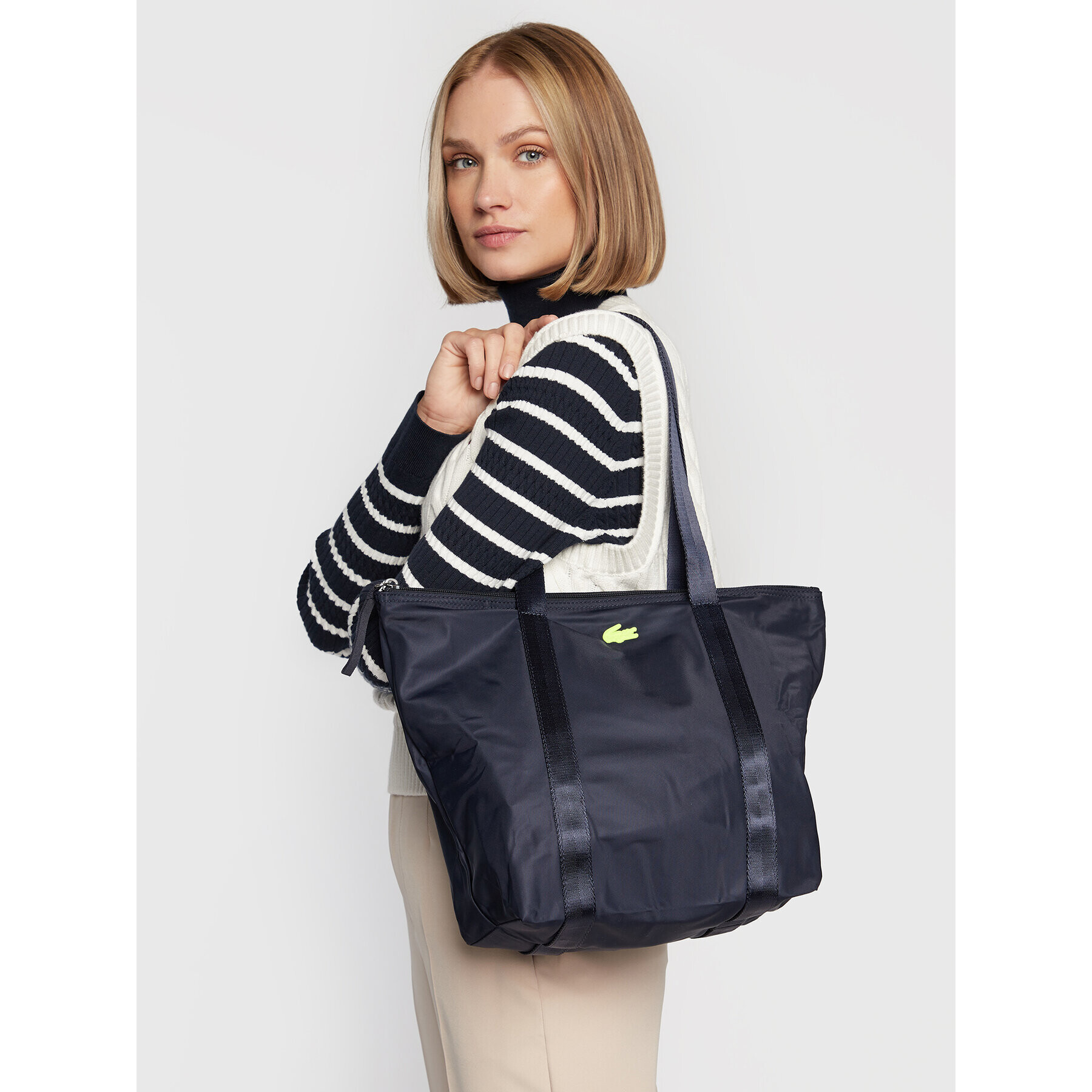 Lacoste Geantă M Shopping Bag NF3619YA Bleumarin - Pled.ro