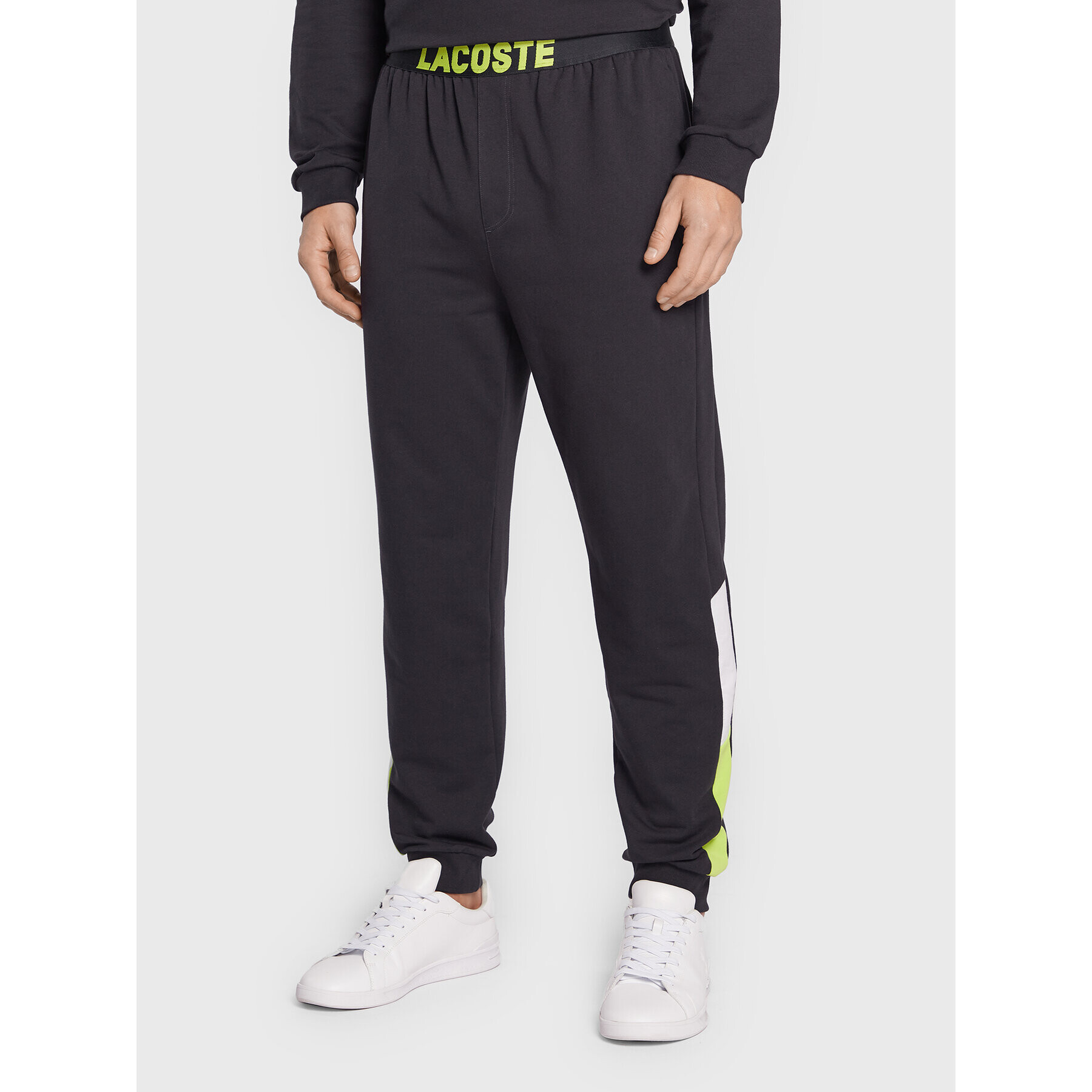 Lacoste Pantaloni pijama 3H9918 Negru Regular Fit - Pled.ro