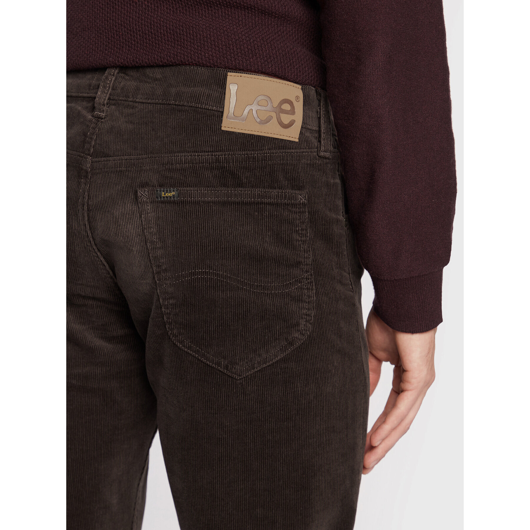 Lee Pantaloni din material Daren L707AXFM Maro Regular Fit - Pled.ro