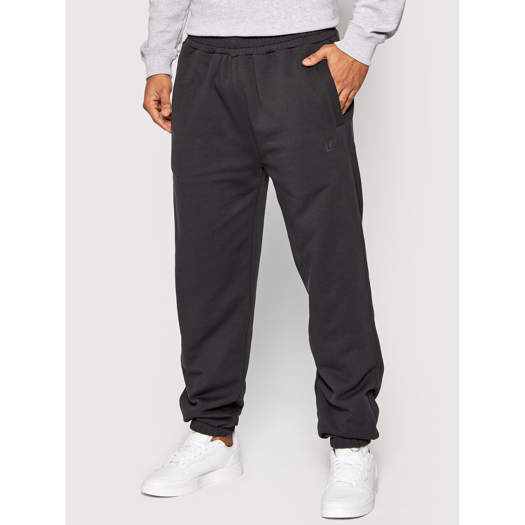 Lee Pantaloni trening L74JPTON Negru Relaxed Fit - Pled.ro