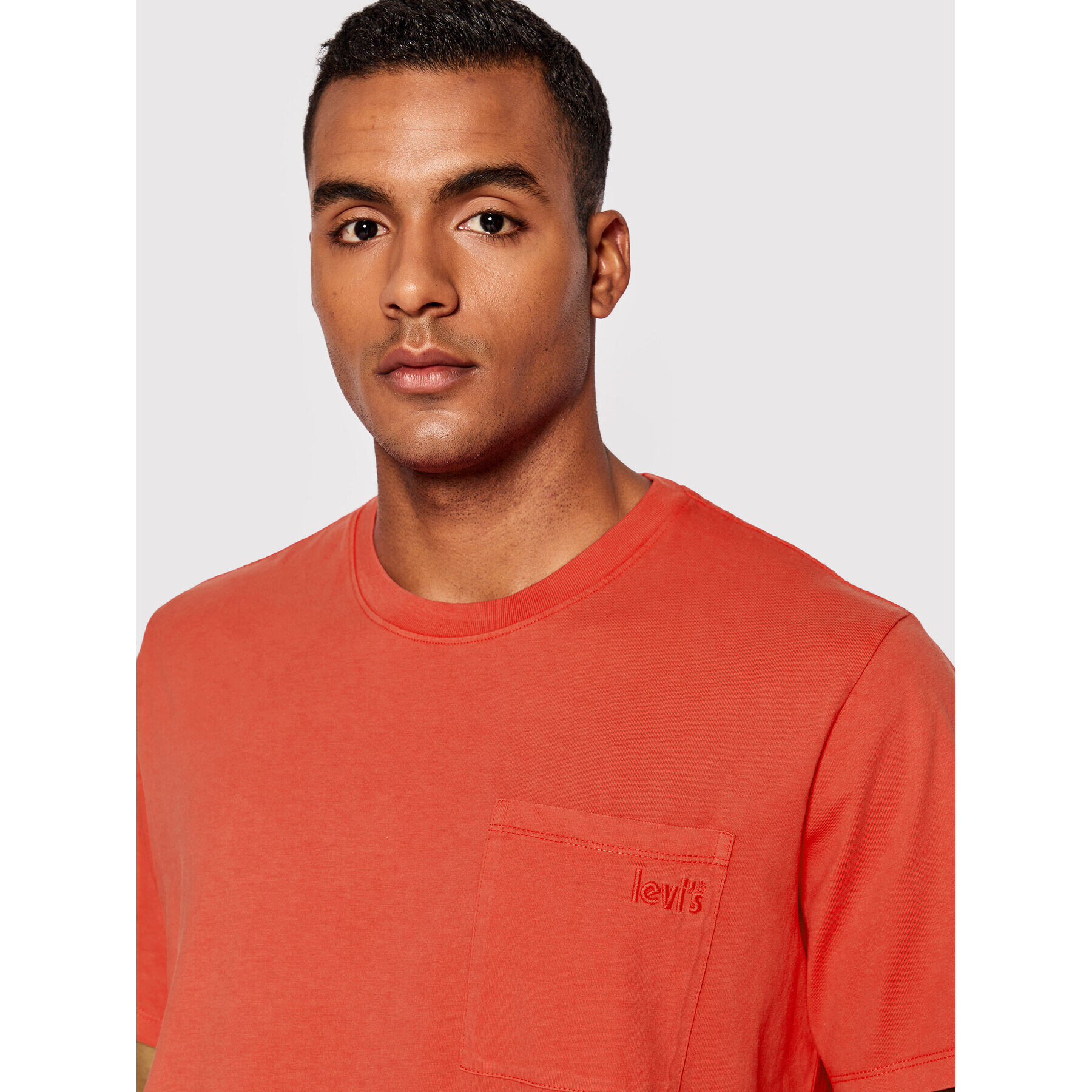 Levi's® Tricou Easy Pocket A3697-0000 Roșu Relaxed Fit - Pled.ro