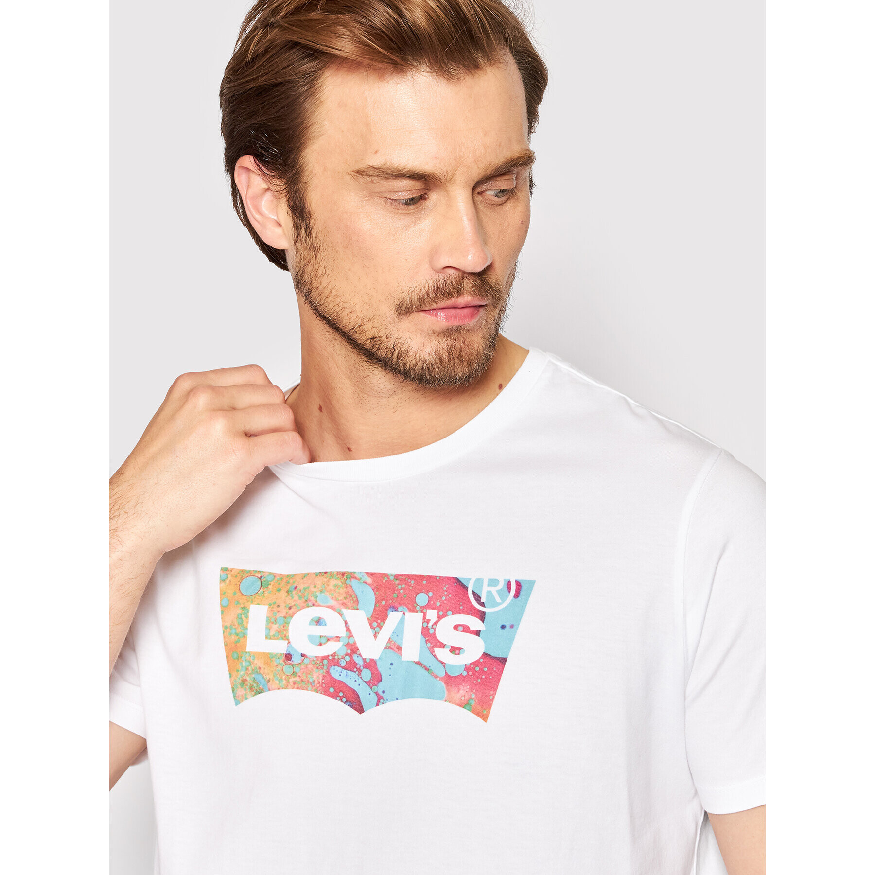 Levi's® Tricou Graphic Crewneck 22491-0453 Alb Regular Fit - Pled.ro