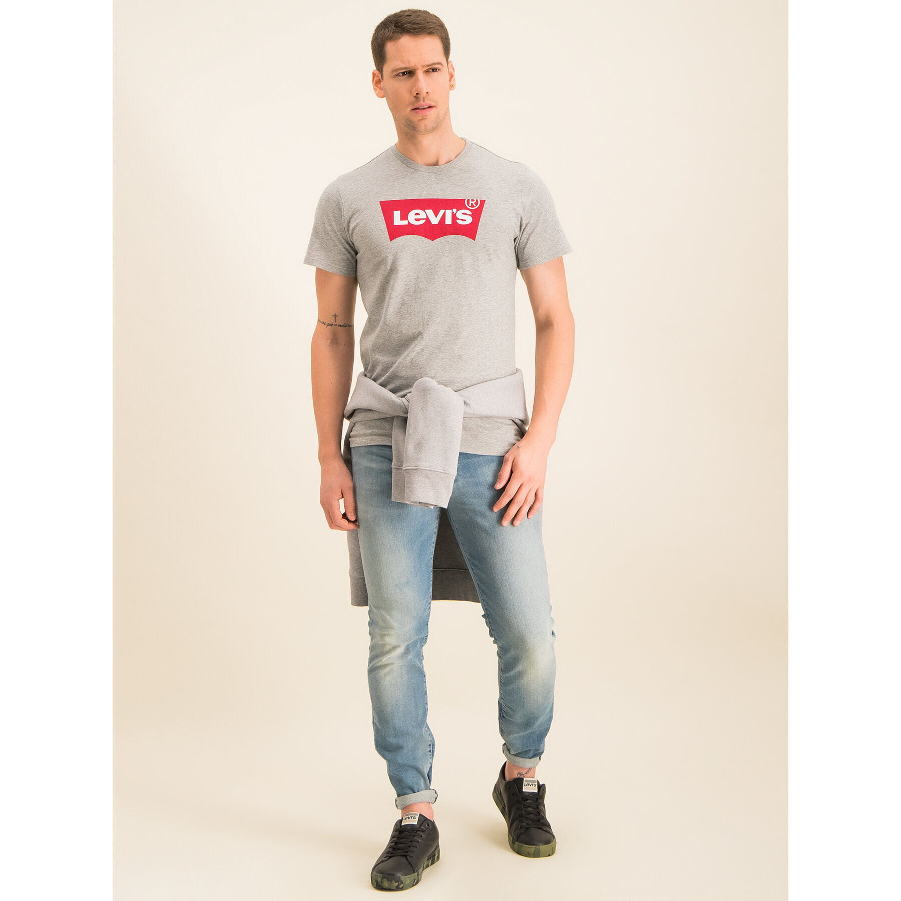 Levi's® Tricou Housemark Tee 17783-0138 Gri Regular Fit - Pled.ro