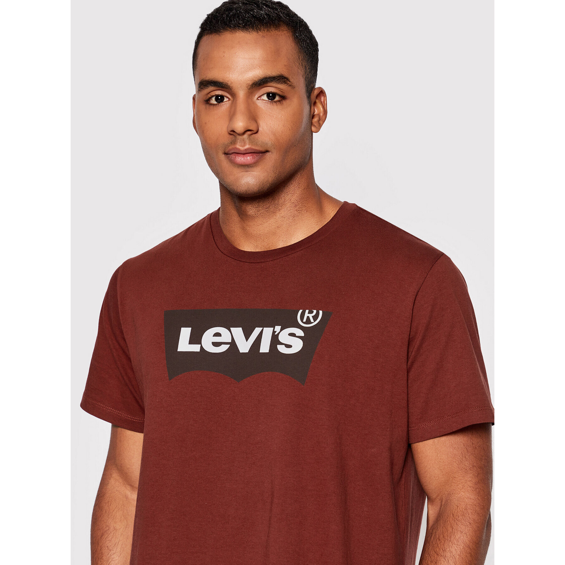 Levi's® Tricou Graphic Crewneck 22491-0476 Vișiniu Regular Fit - Pled.ro