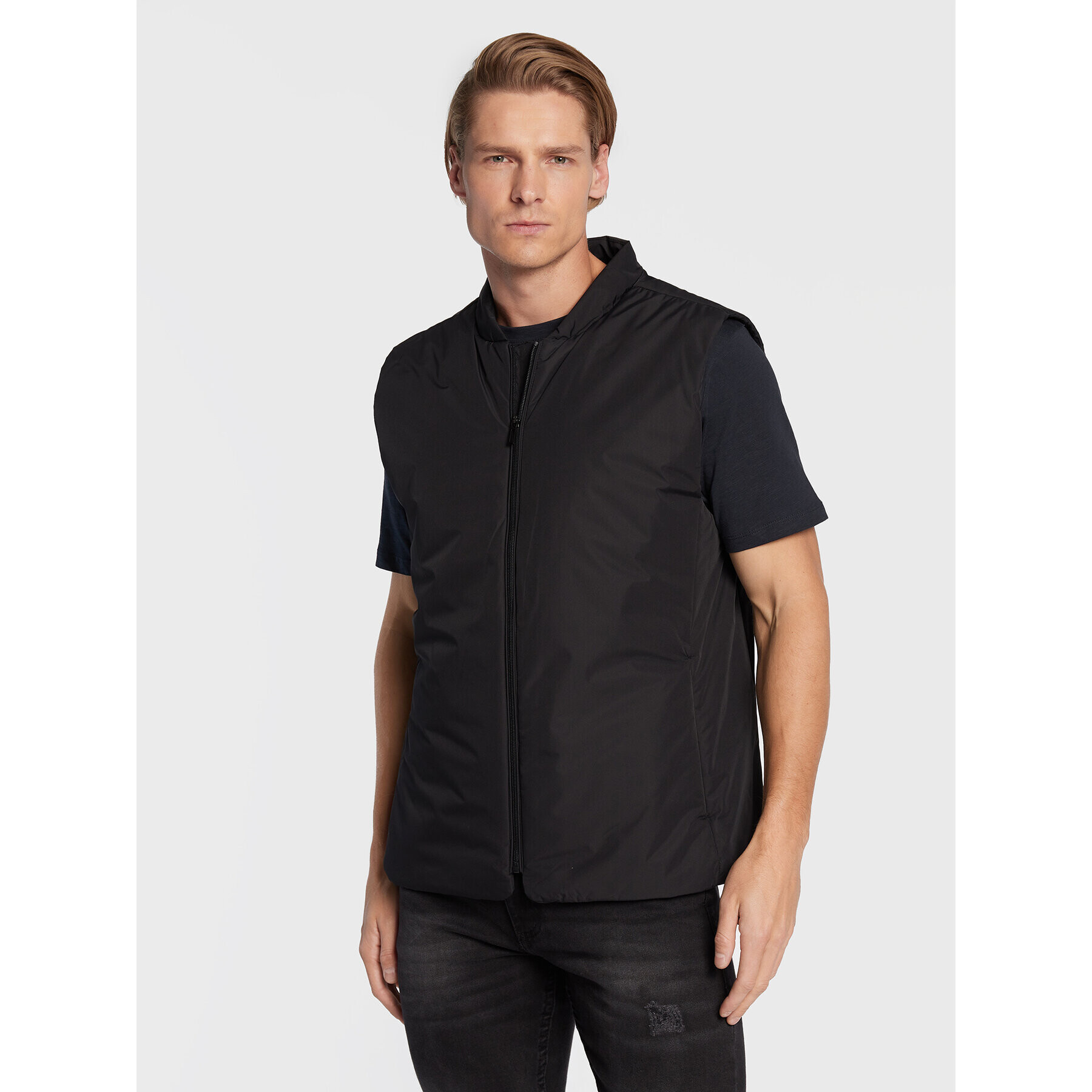 Lindbergh Vestă 30-305500 Negru Regular Fit - Pled.ro