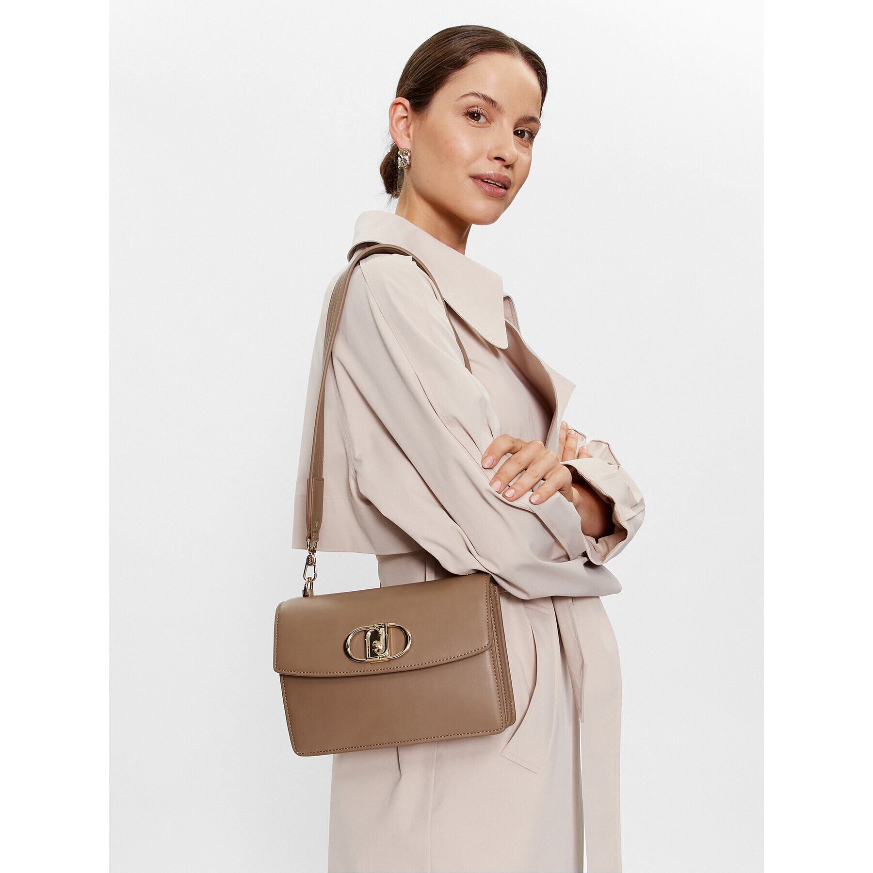 Liu Jo Geantă Ecs M Crossbody AA3249 E0061 Maro - Pled.ro