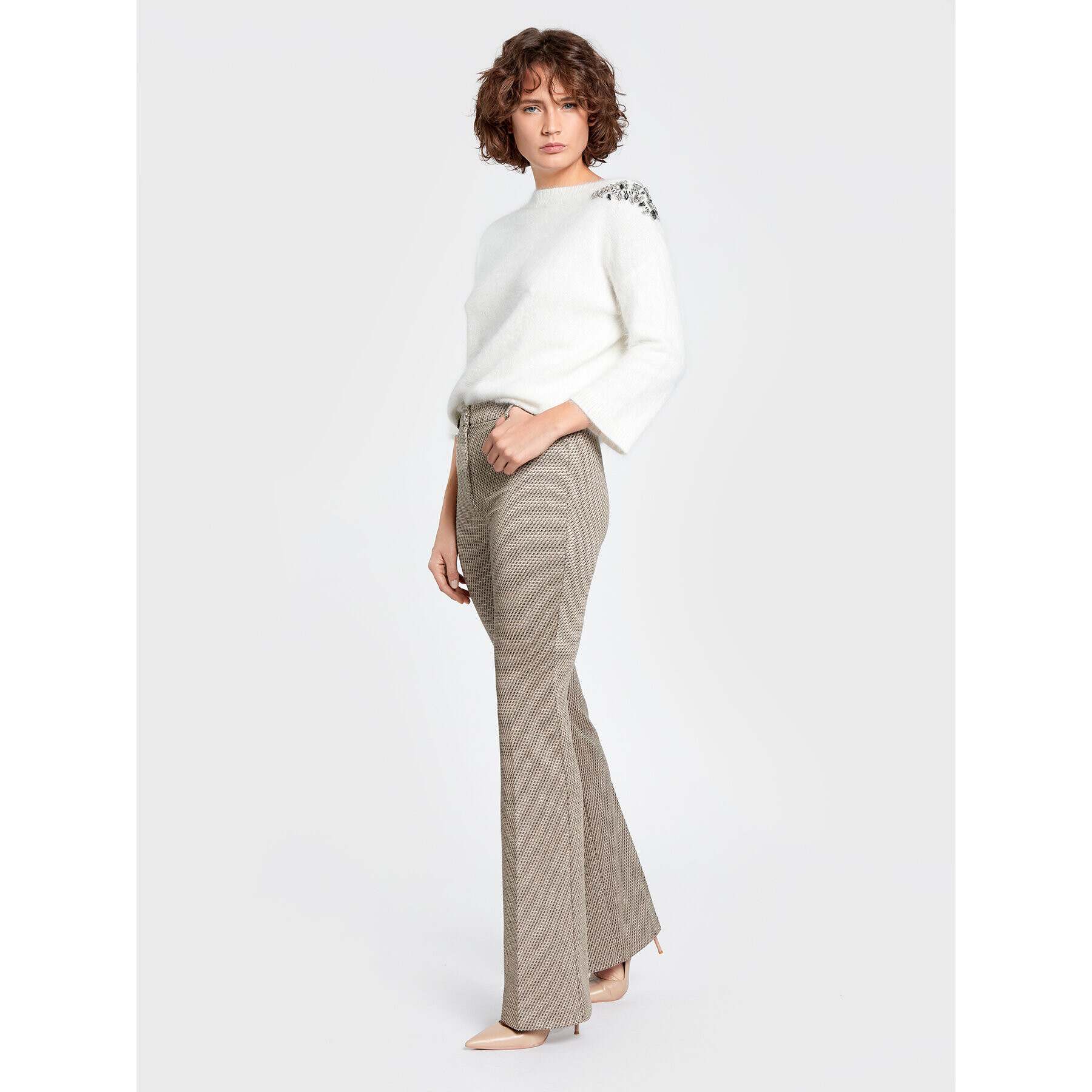 Liu Jo Pantaloni din material CF2271 J1900 Bej Regular Fit - Pled.ro