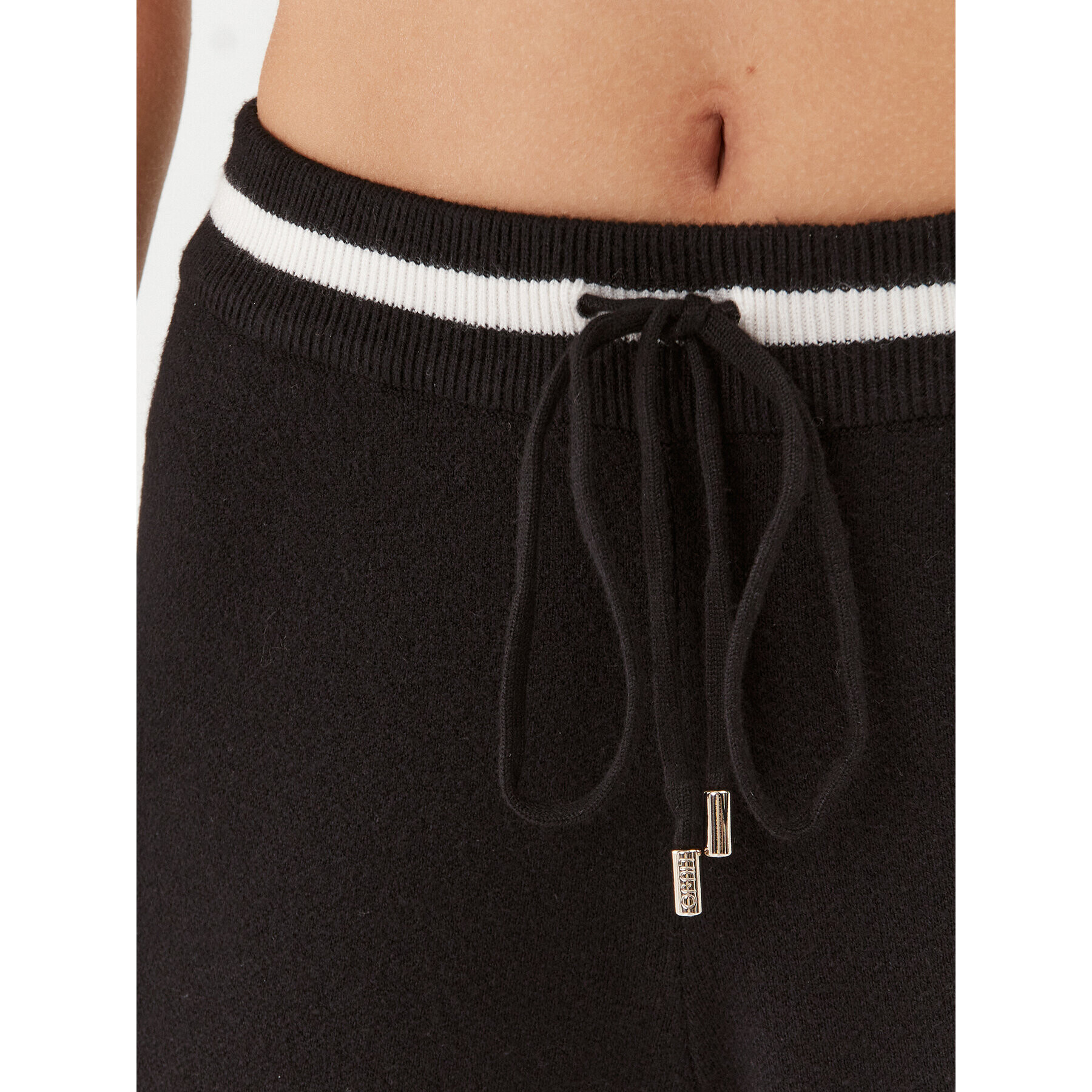 Liu Jo Sport Pantaloni tricotați TF3219 MA63M Negru Relaxed Fit - Pled.ro