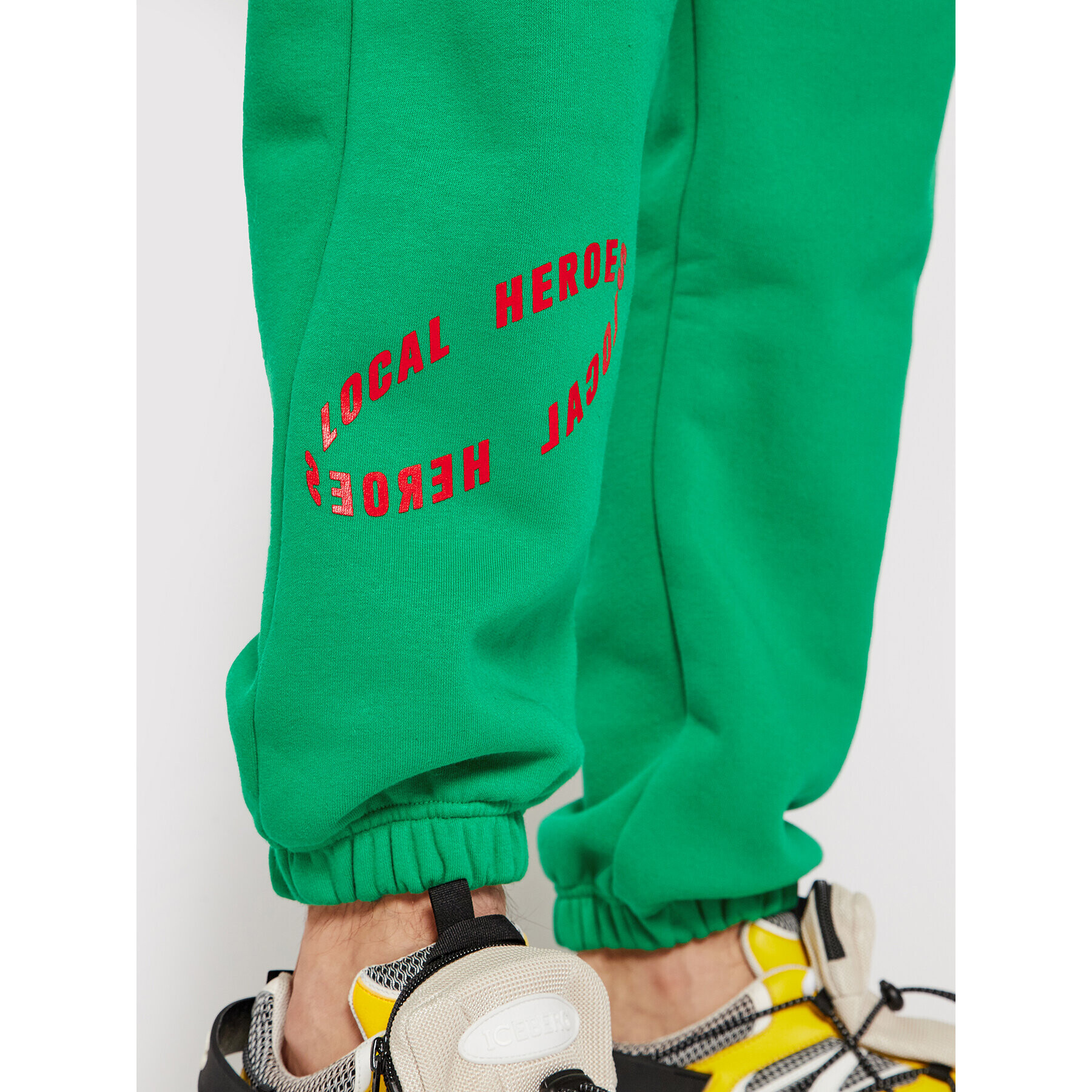 Local Heroes Pantaloni trening Serotonin Machine AW21P0069 Verde Regular Fit - Pled.ro