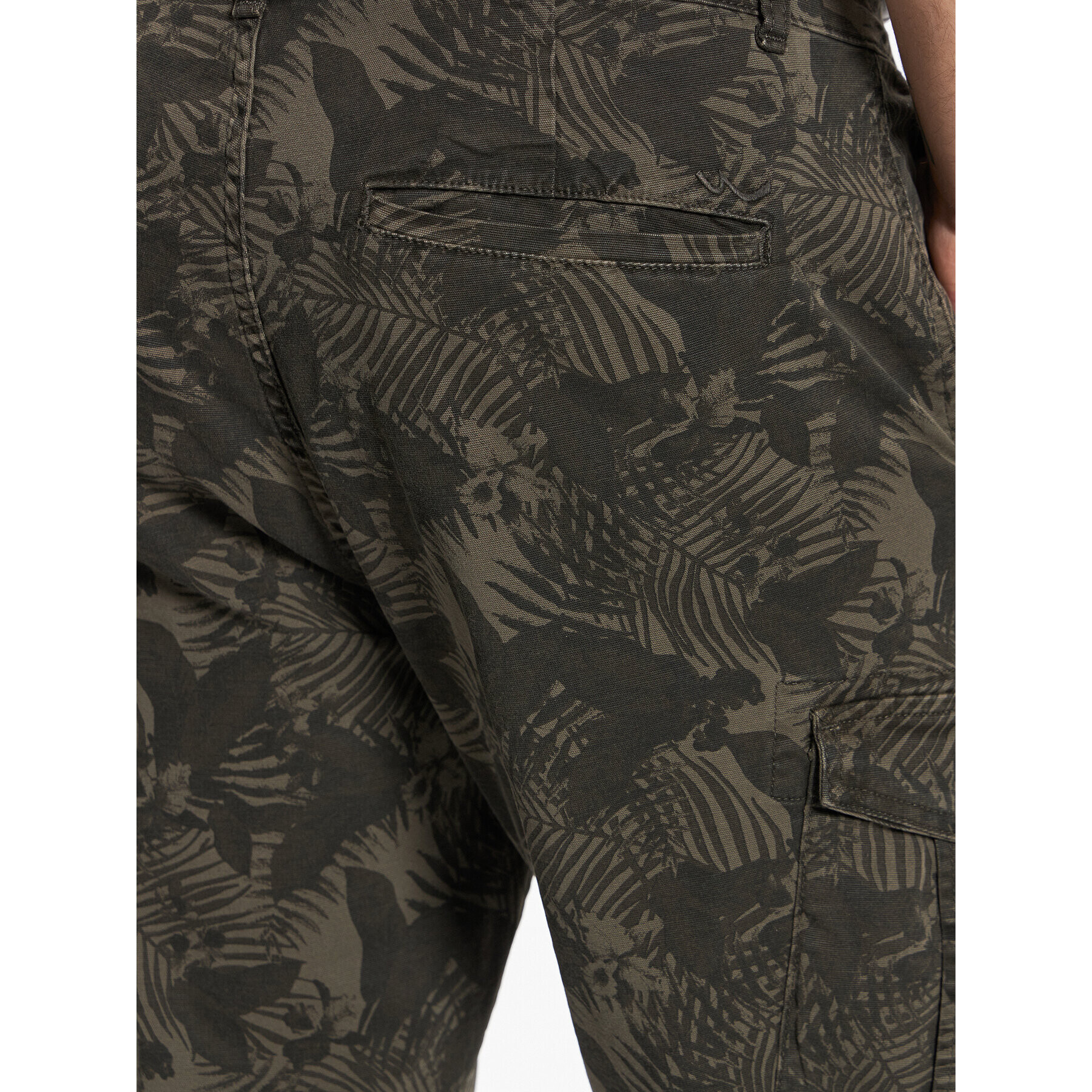 LTB Pantaloni din material Pecaba 47003 25001 Verde Regular Fit - Pled.ro