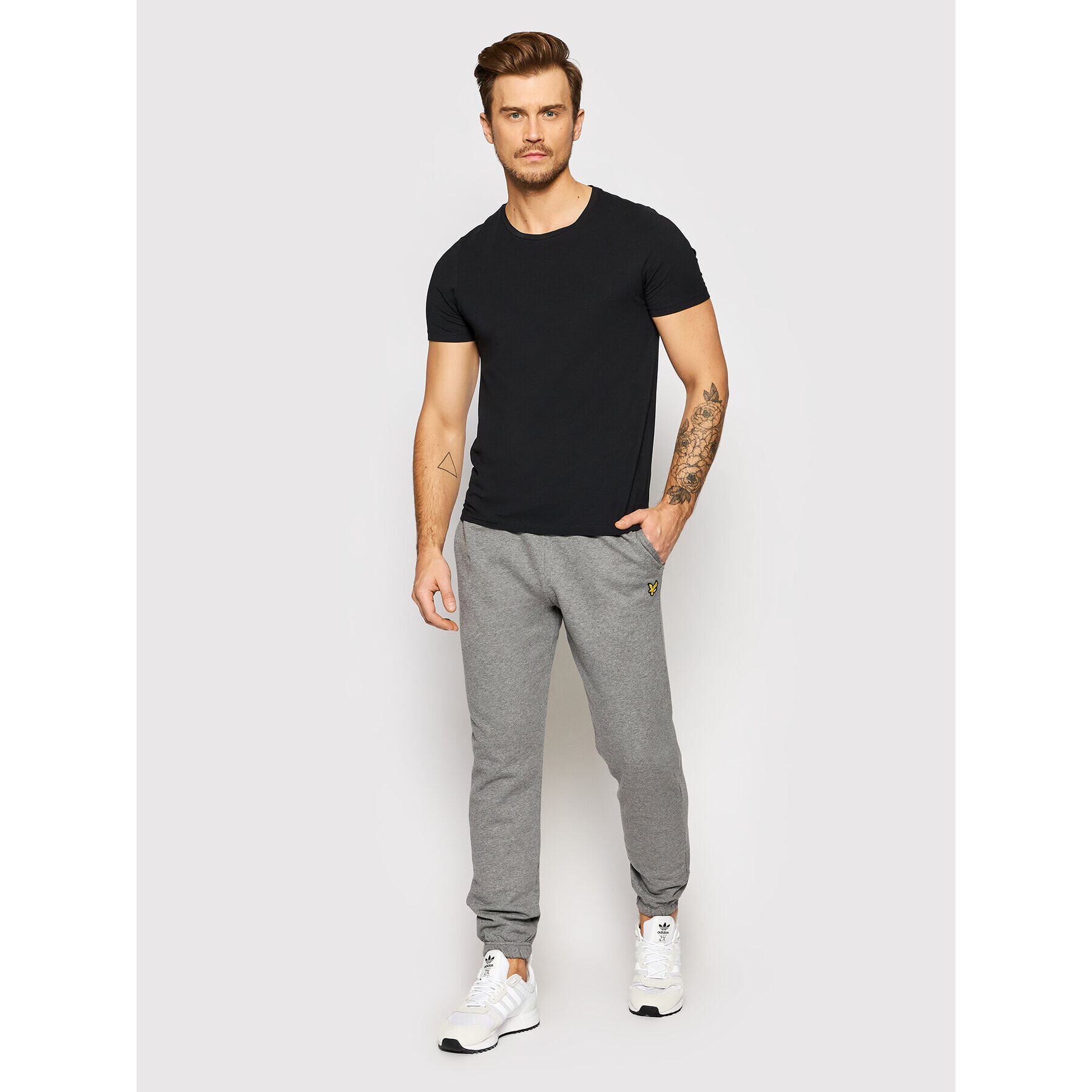 Lyle & Scott Pantaloni trening ML720VOG Gri Slim Fit - Pled.ro