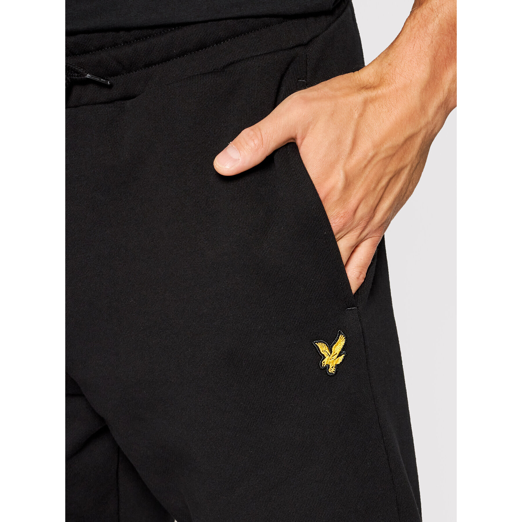 Lyle & Scott Pantaloni trening ML720VOG Negru Regular Fit - Pled.ro