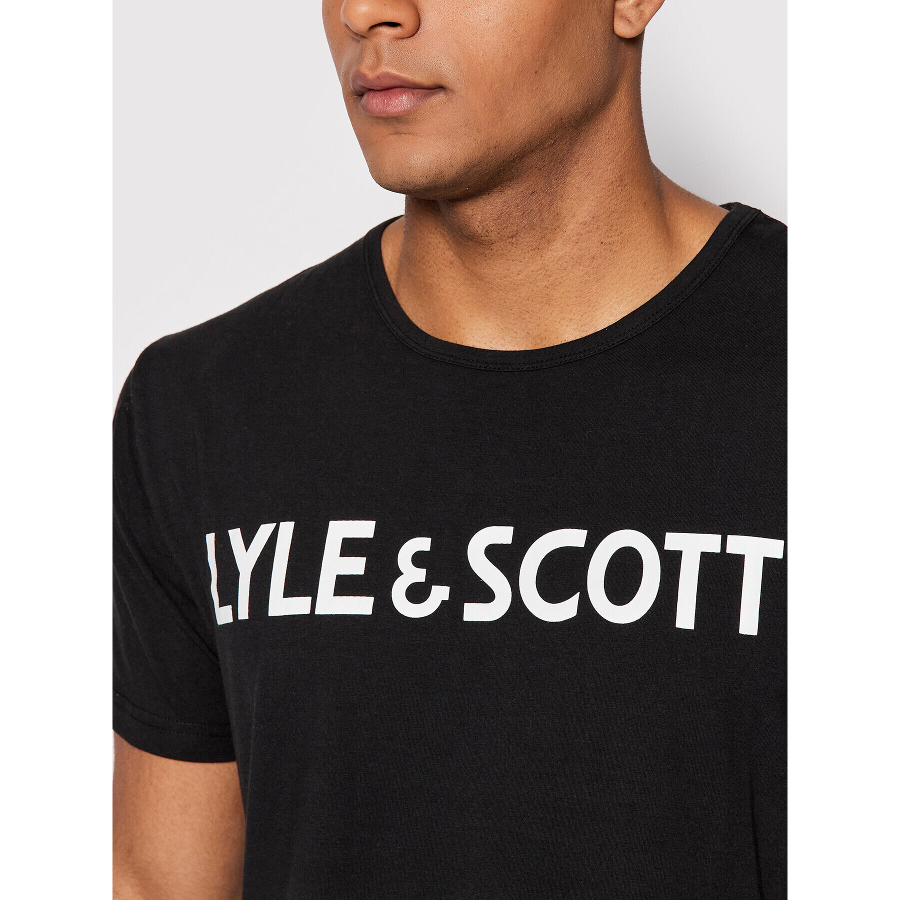 Lyle & Scott Pijama Eric LSLSET972 Negru Regular Fit - Pled.ro