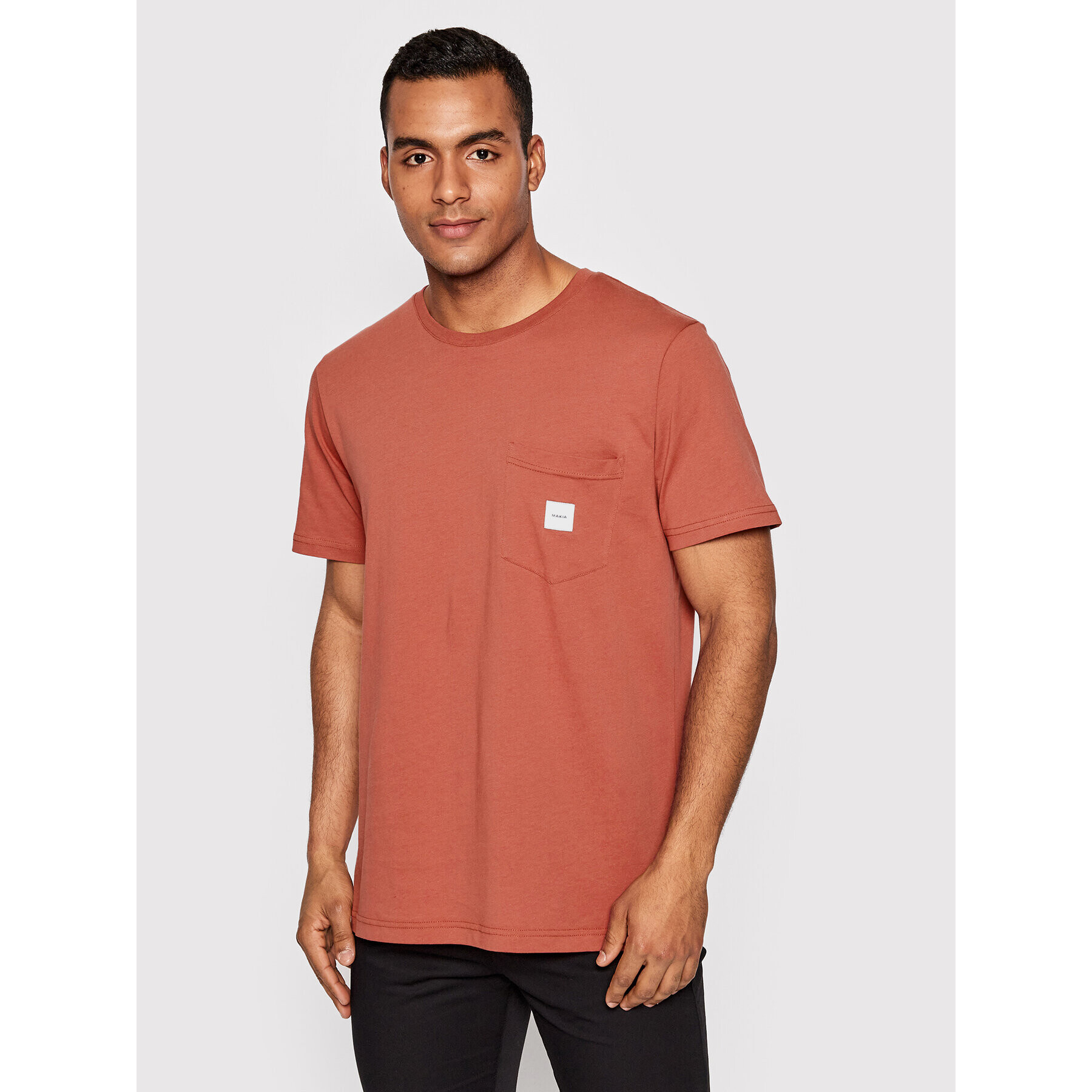 Makia Tricou Square Pocket M24041 Roșu Regular Fit - Pled.ro