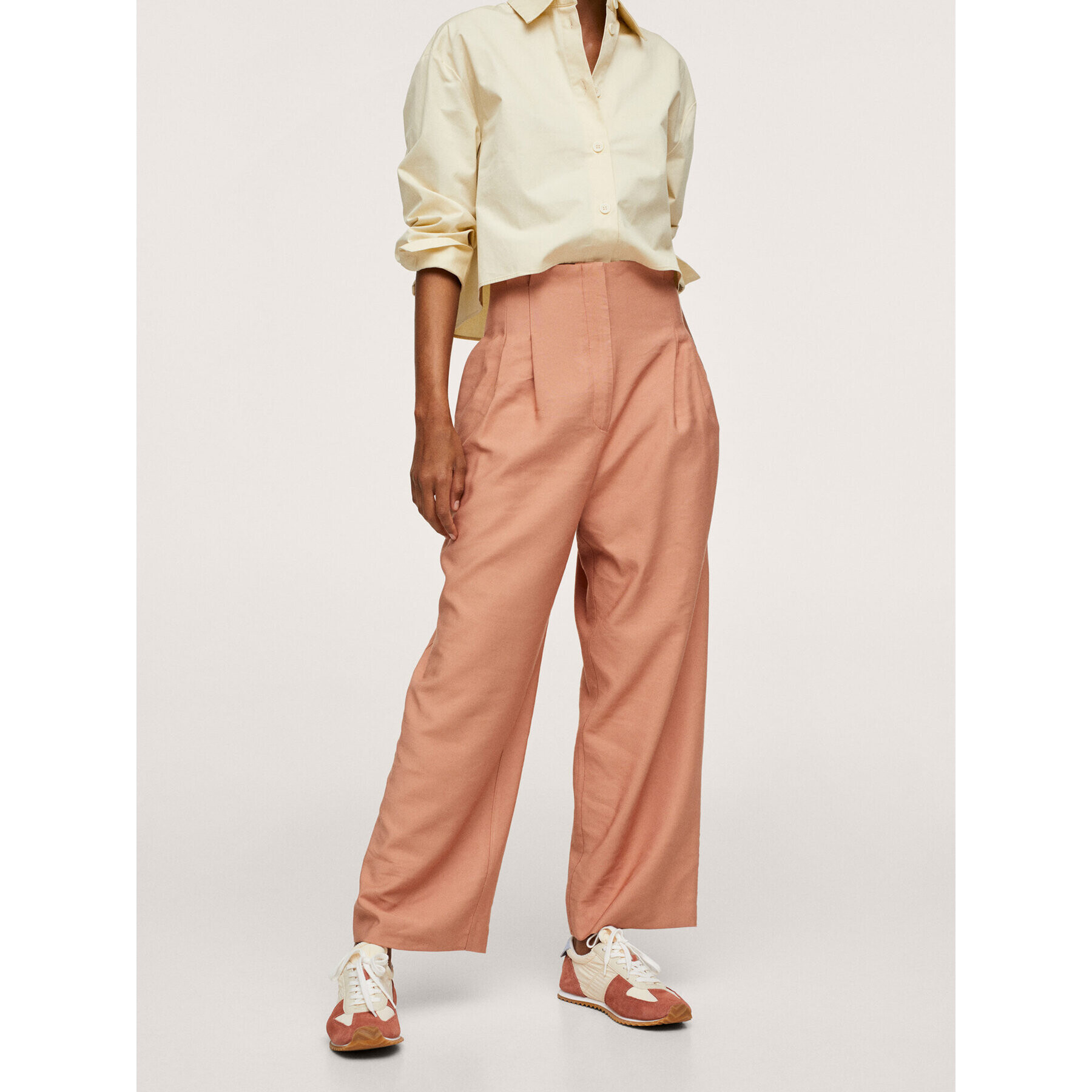 Mango Pantaloni din material Amparo 17035138 Roz Relaxed Fit - Pled.ro