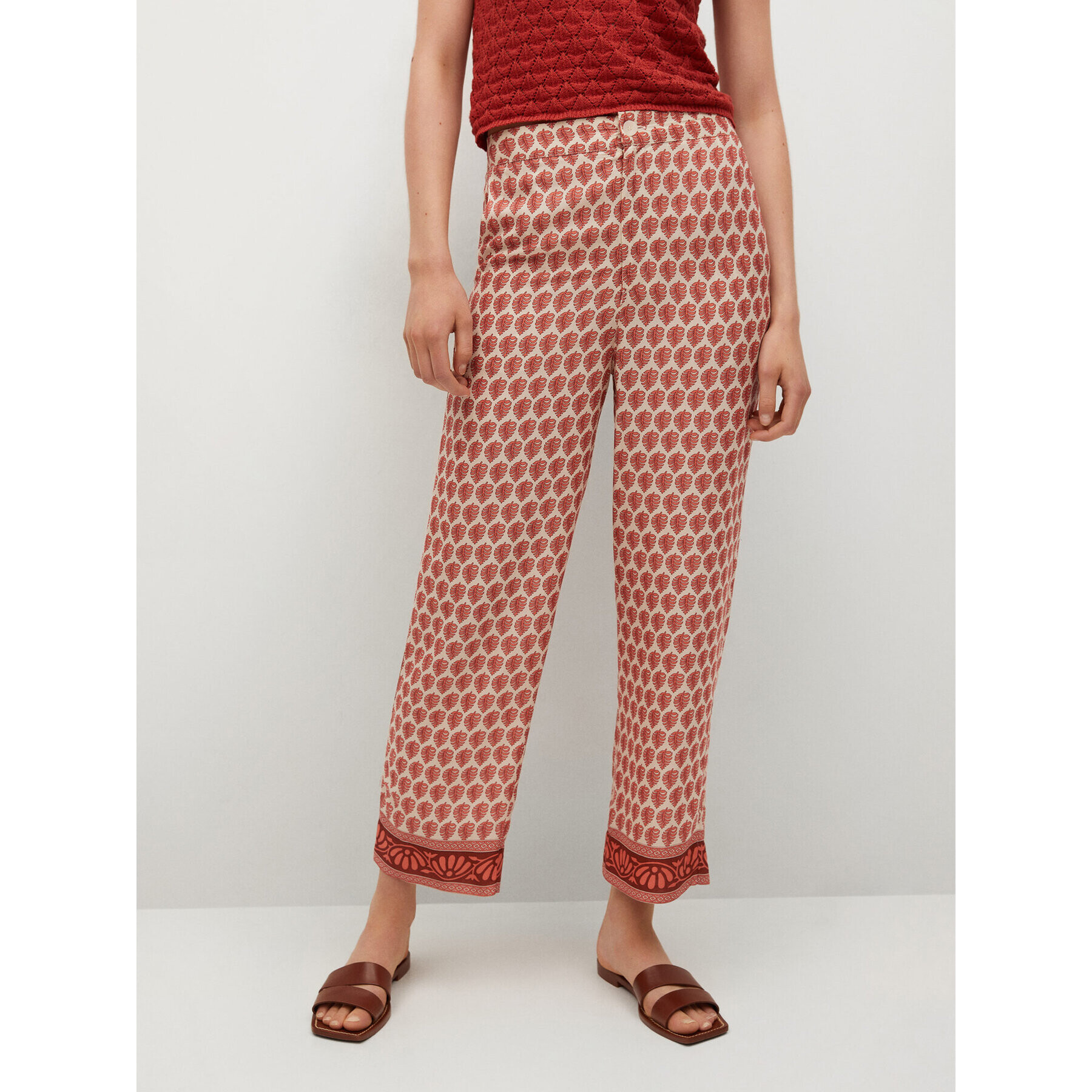 Mango Pantaloni din material Mar 17040757 Bej Regular Fit - Pled.ro