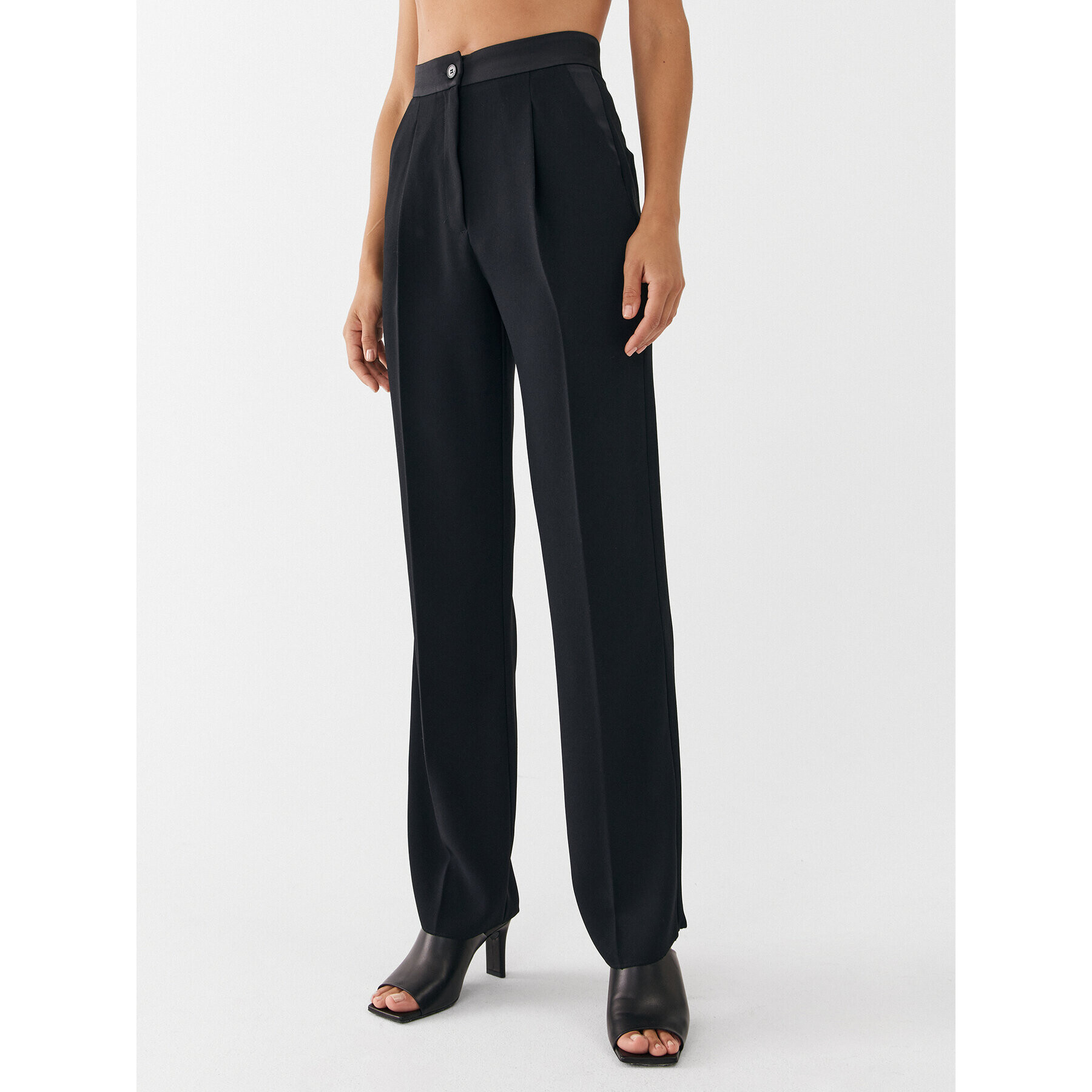 Marella Pantaloni din material Natif 2331360733 Negru Relaxed Fit - Pled.ro