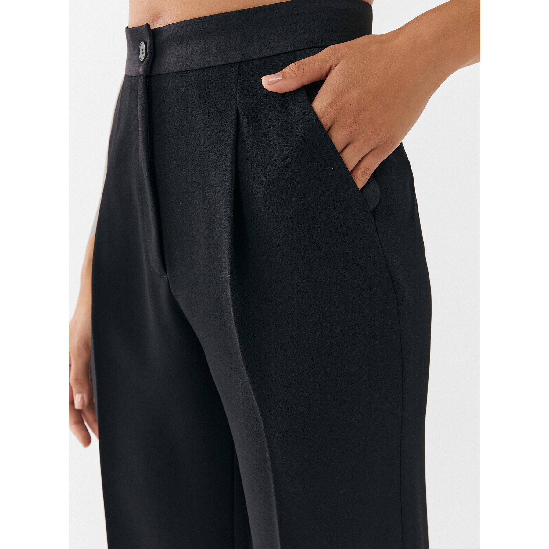 Marella Pantaloni din material Natif 2331360733 Negru Relaxed Fit - Pled.ro