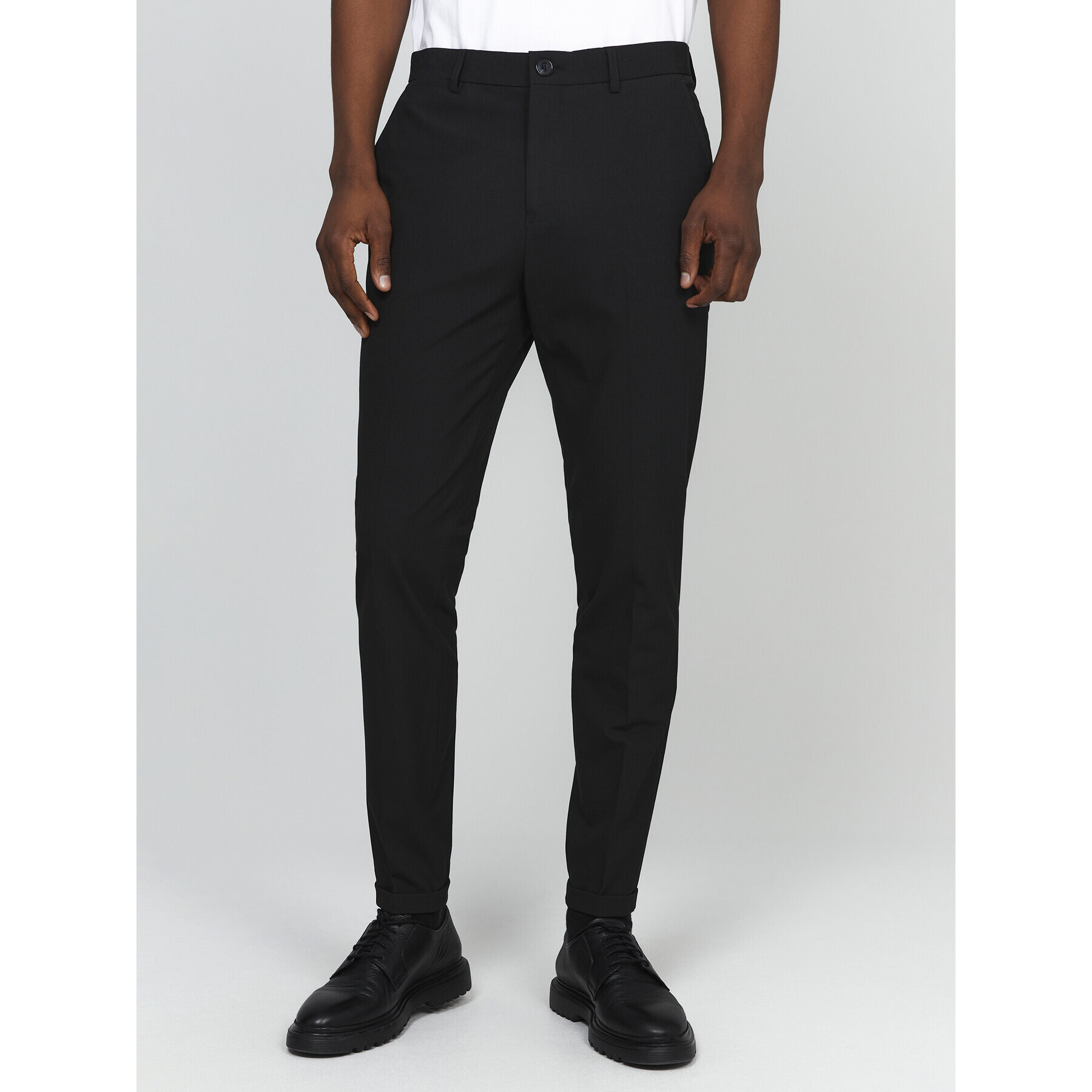 Matinique Pantaloni din material Liam 30205157 Negru Regular Fit - Pled.ro