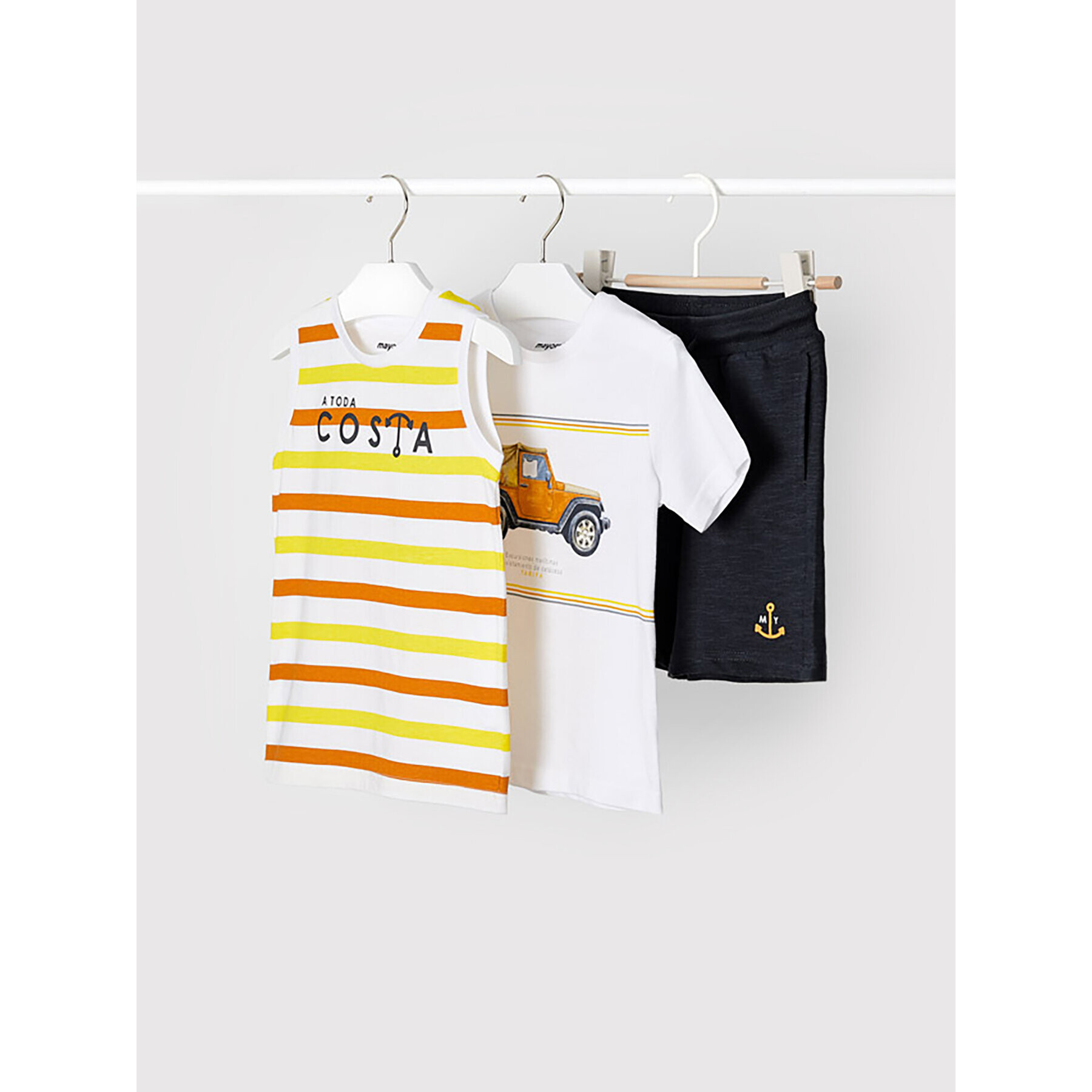 Mayoral Set tricou top și pantaloni scurți 3653 Alb Regular Fit - Pled.ro