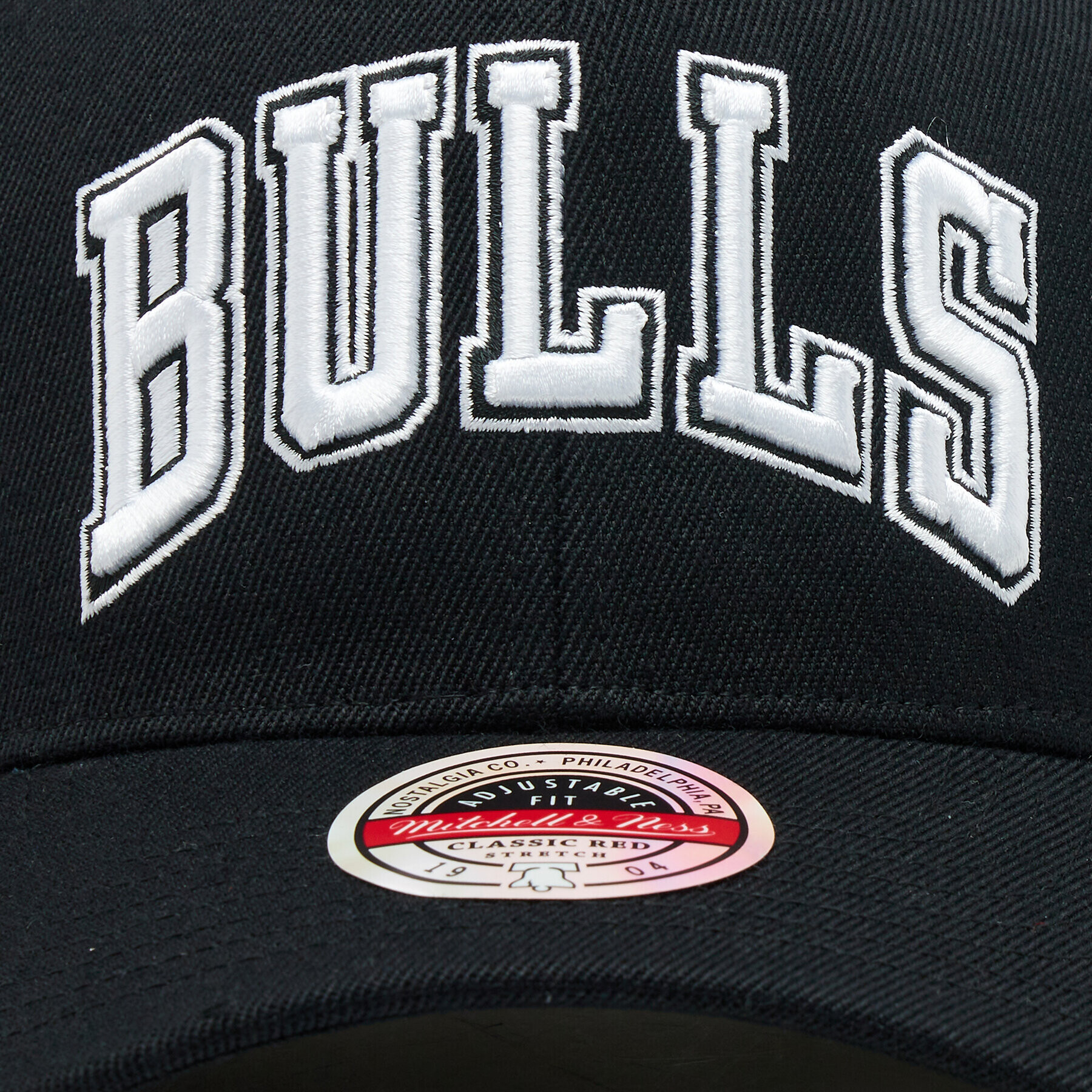 Mitchell & Ness Șapcă Chicago Bulls 6HSSFH21HW009 Negru - Pled.ro