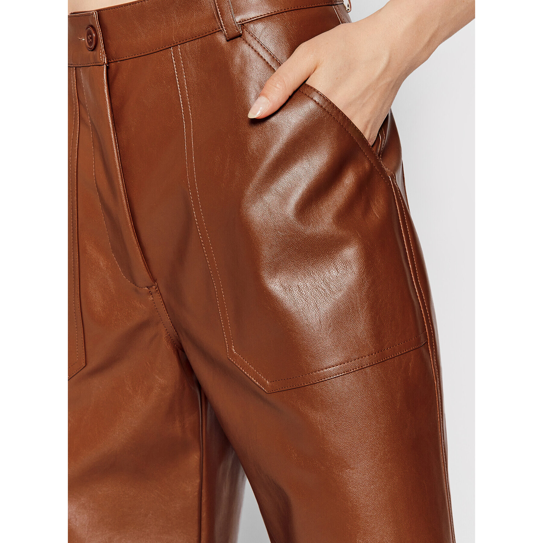 NA-KD Pantaloni din imitație de piele 1018-007271-0017-581 Maro Straight Leg - Pled.ro