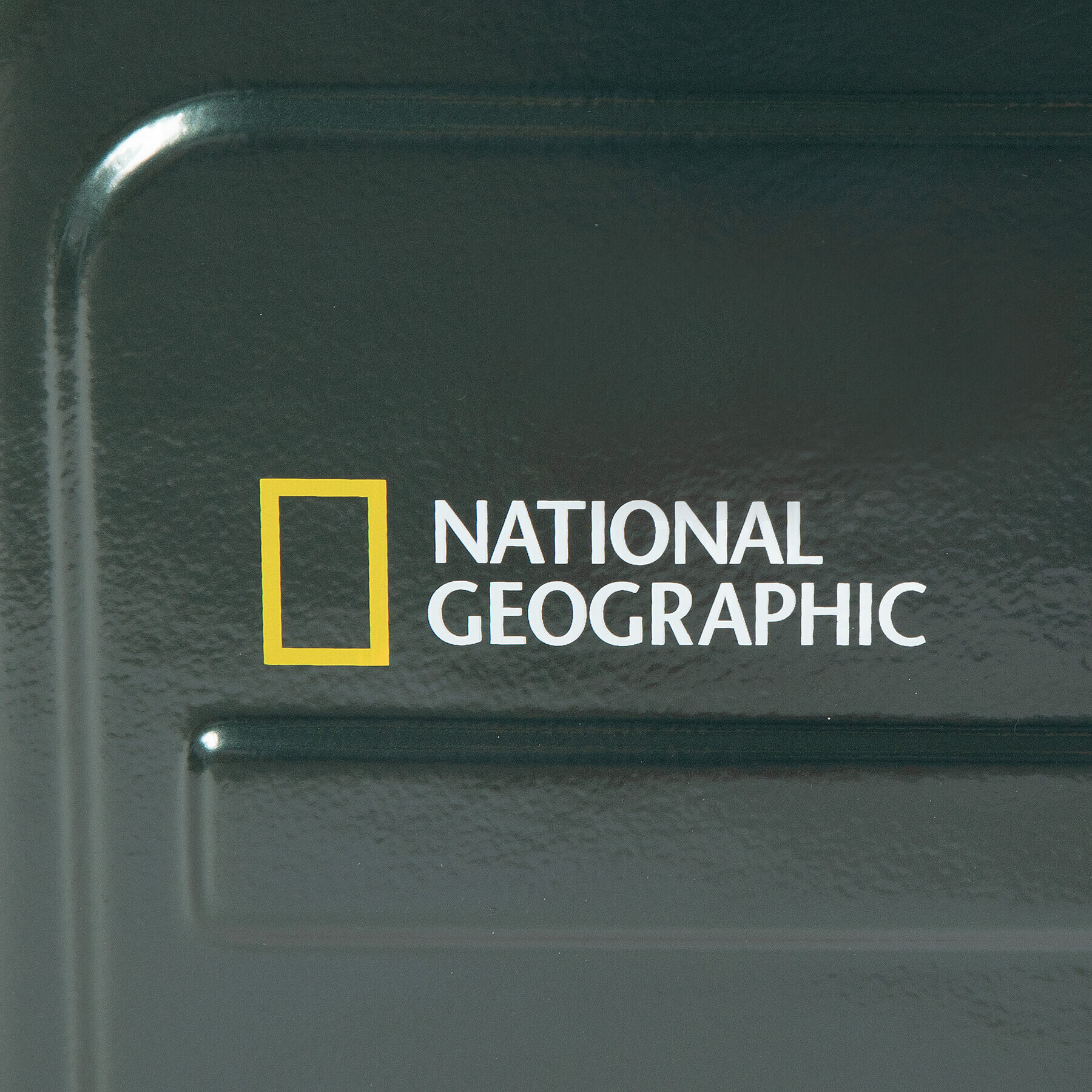 National Geographic Valiză Medie Rigidă Balance N205HA.60.17 Verde - Pled.ro