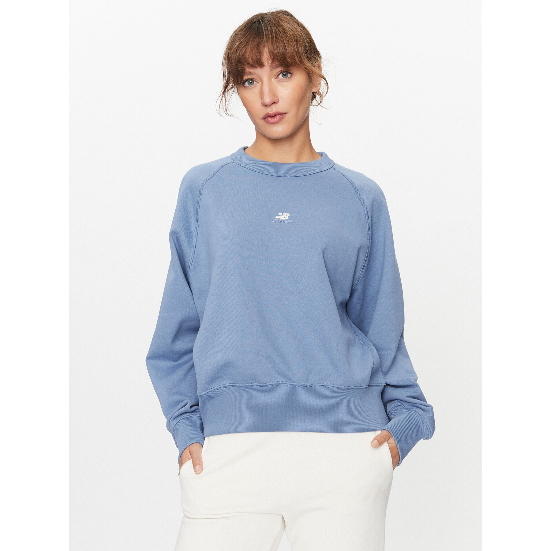 New Balance Bluză Athletics Remastered French Terry Crewneck WT31500 Bej Regular Fit - Pled.ro