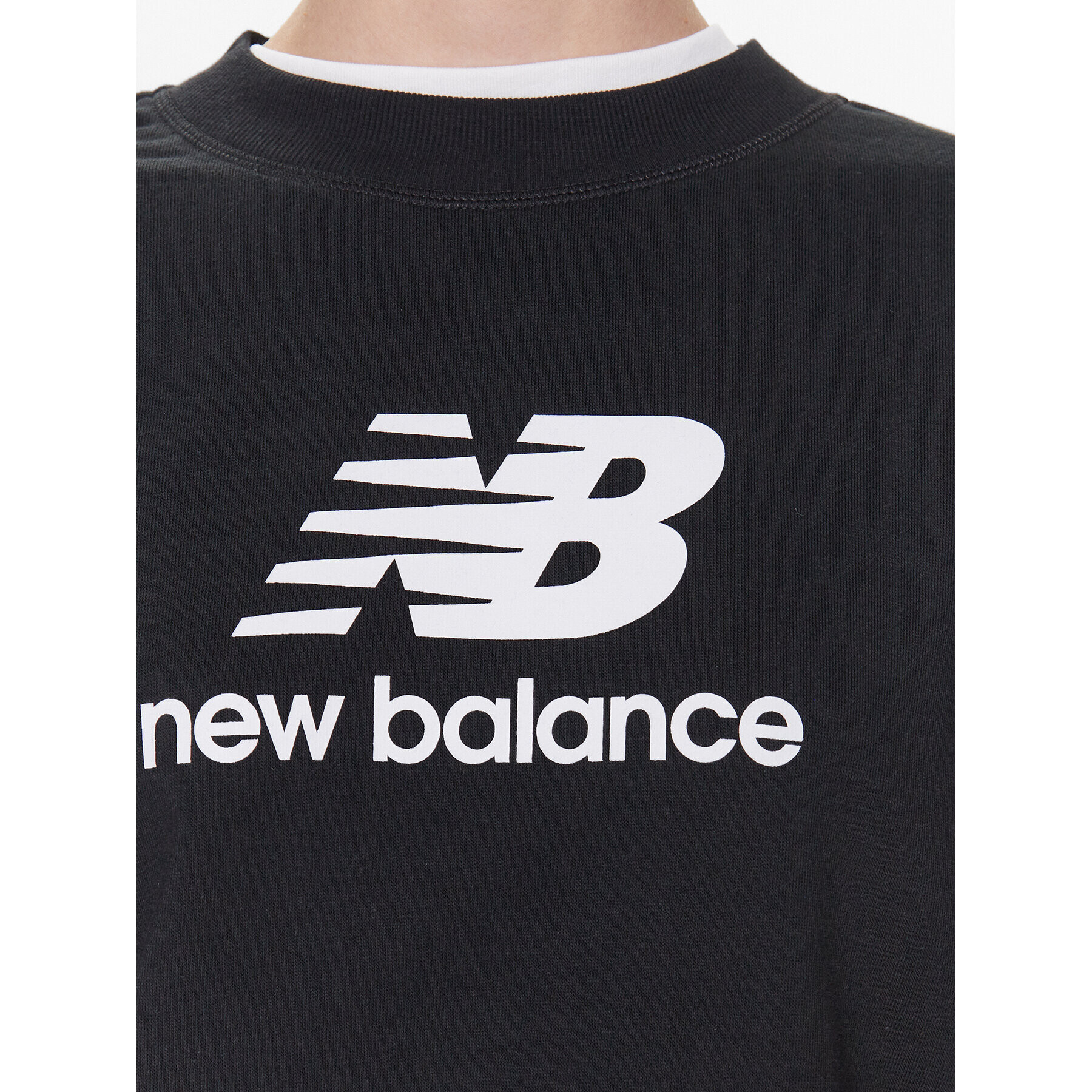 New Balance Bluză Essentials Stacked Logo WT31532 Negru Relaxed Fit - Pled.ro