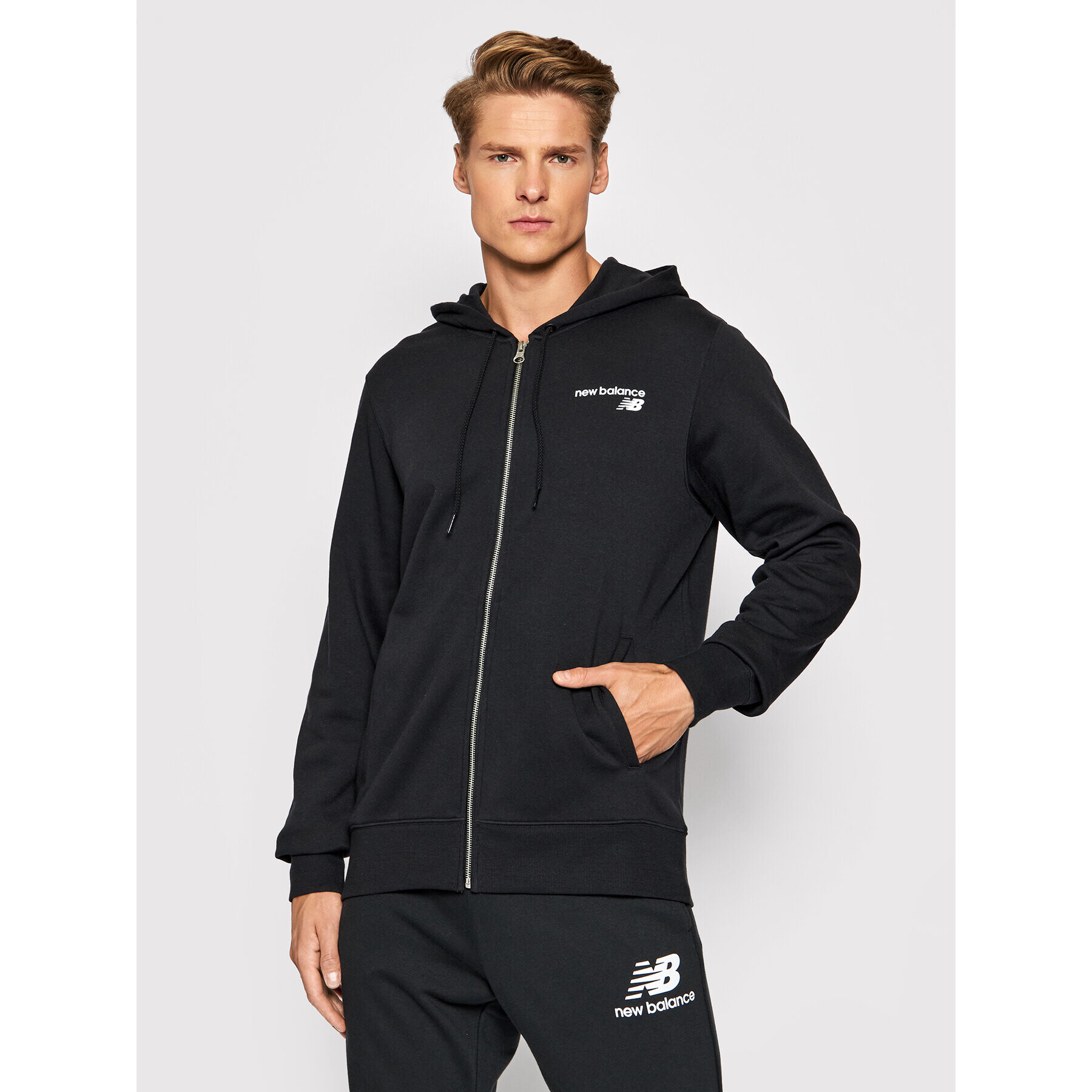 New Balance Bluză MJ03907 Negru Athletic Fit - Pled.ro