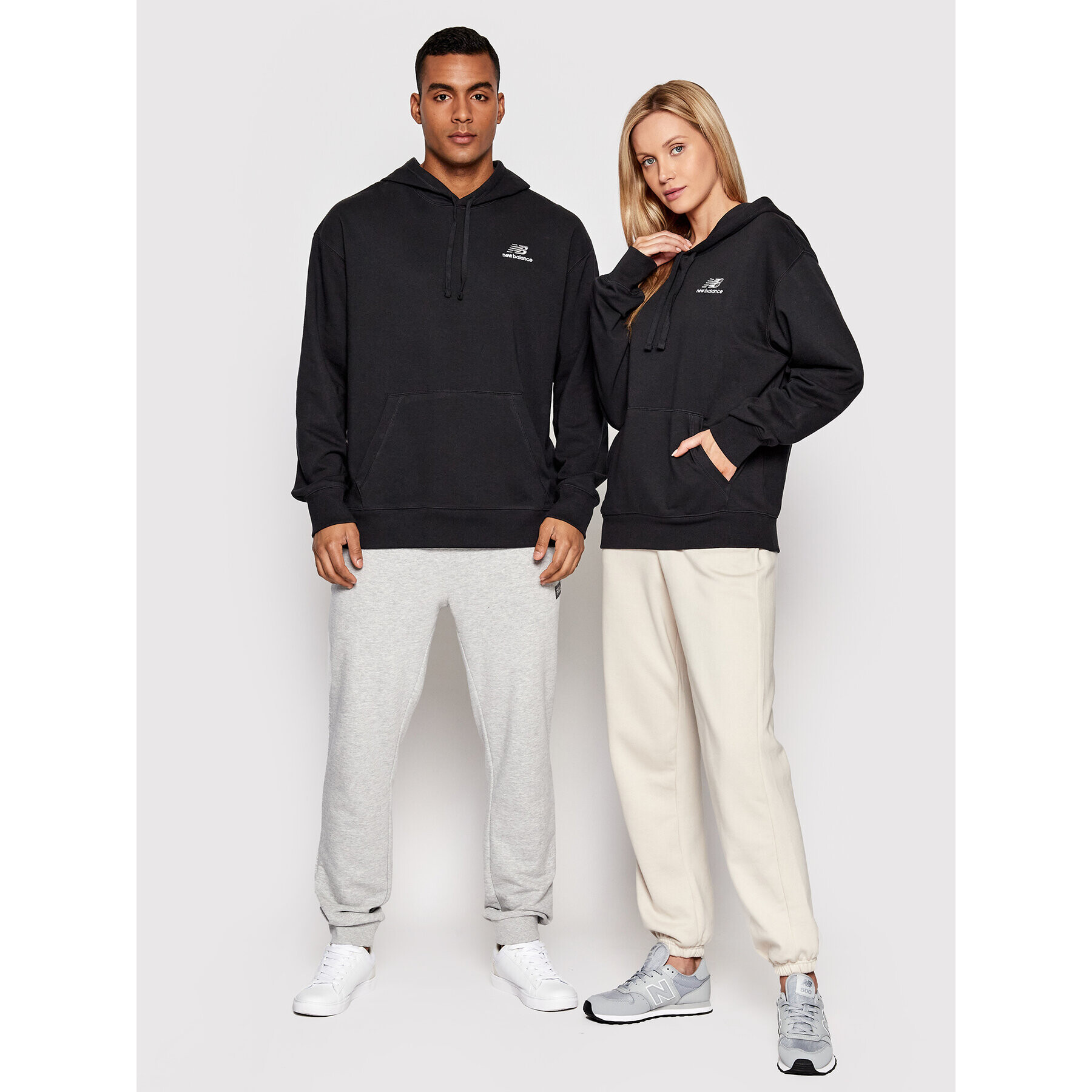 New Balance Bluză Unisex UT21500 Negru Relaxed Fit - Pled.ro