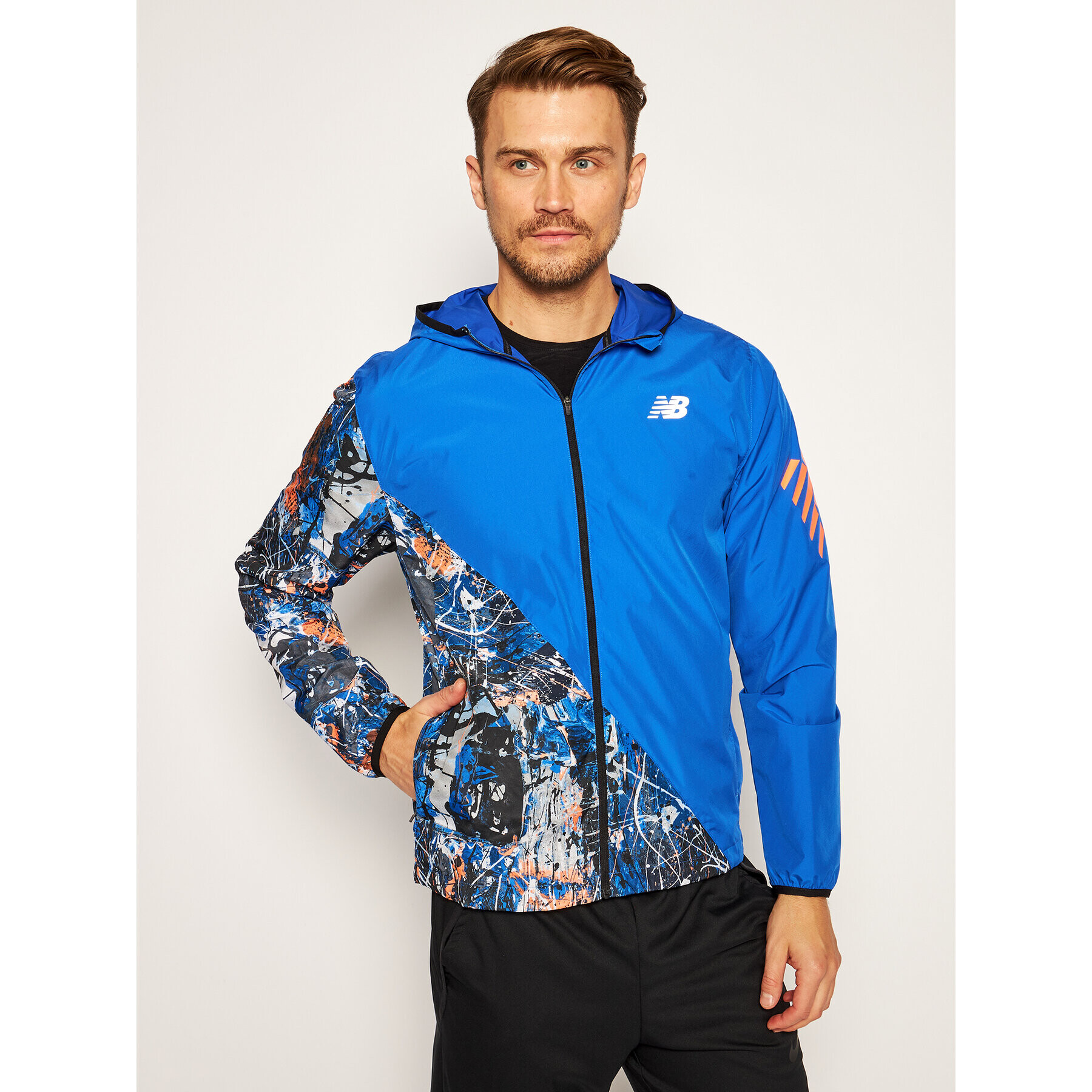 New Balance Geacă de vânt Printed Fast Flight Jacket MJ03216 Bleumarin Regular Fit - Pled.ro