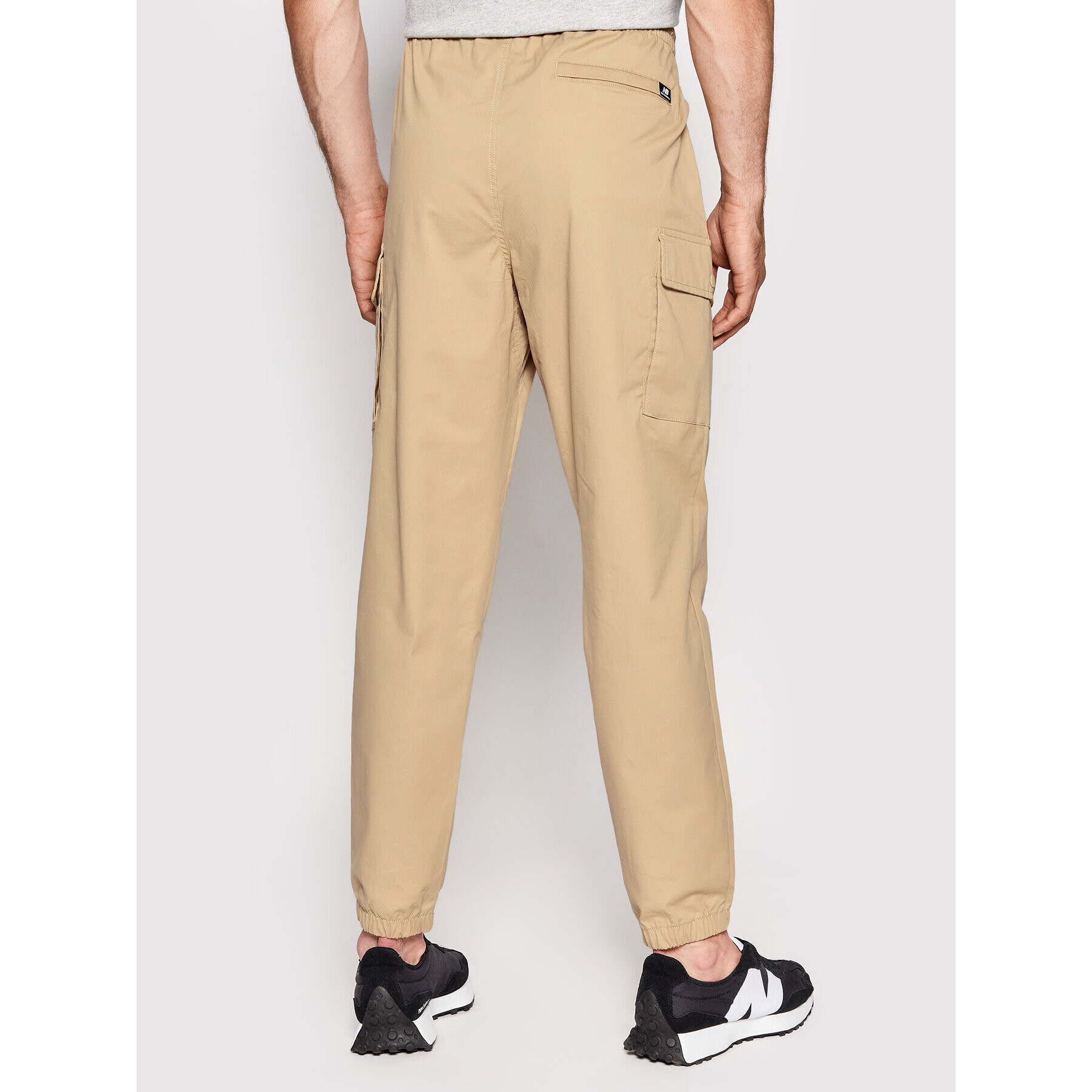 New Balance Joggers MP13501 Bej Regular Fit - Pled.ro