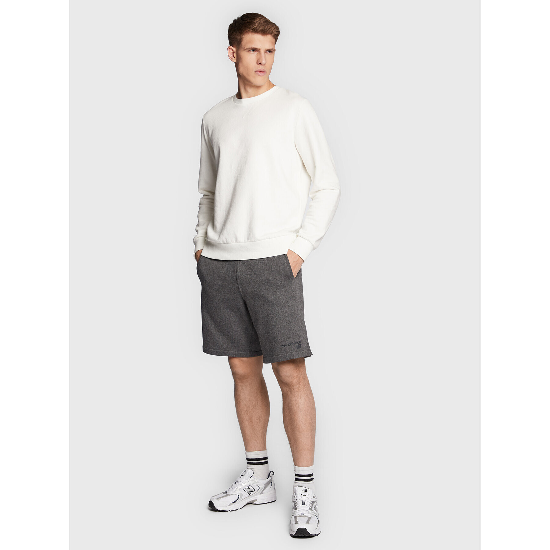 New Balance Pantaloni scurți sport MS11903 Gri Relaxed Fit - Pled.ro