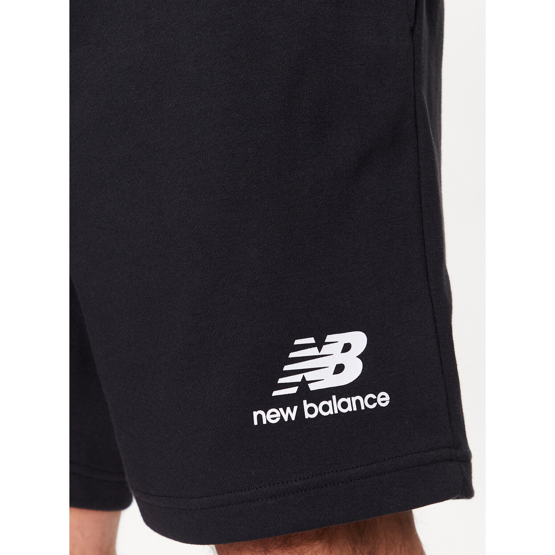 New Balance Pantaloni scurți sport MS3154 Negru Regular Fit - Pled.ro