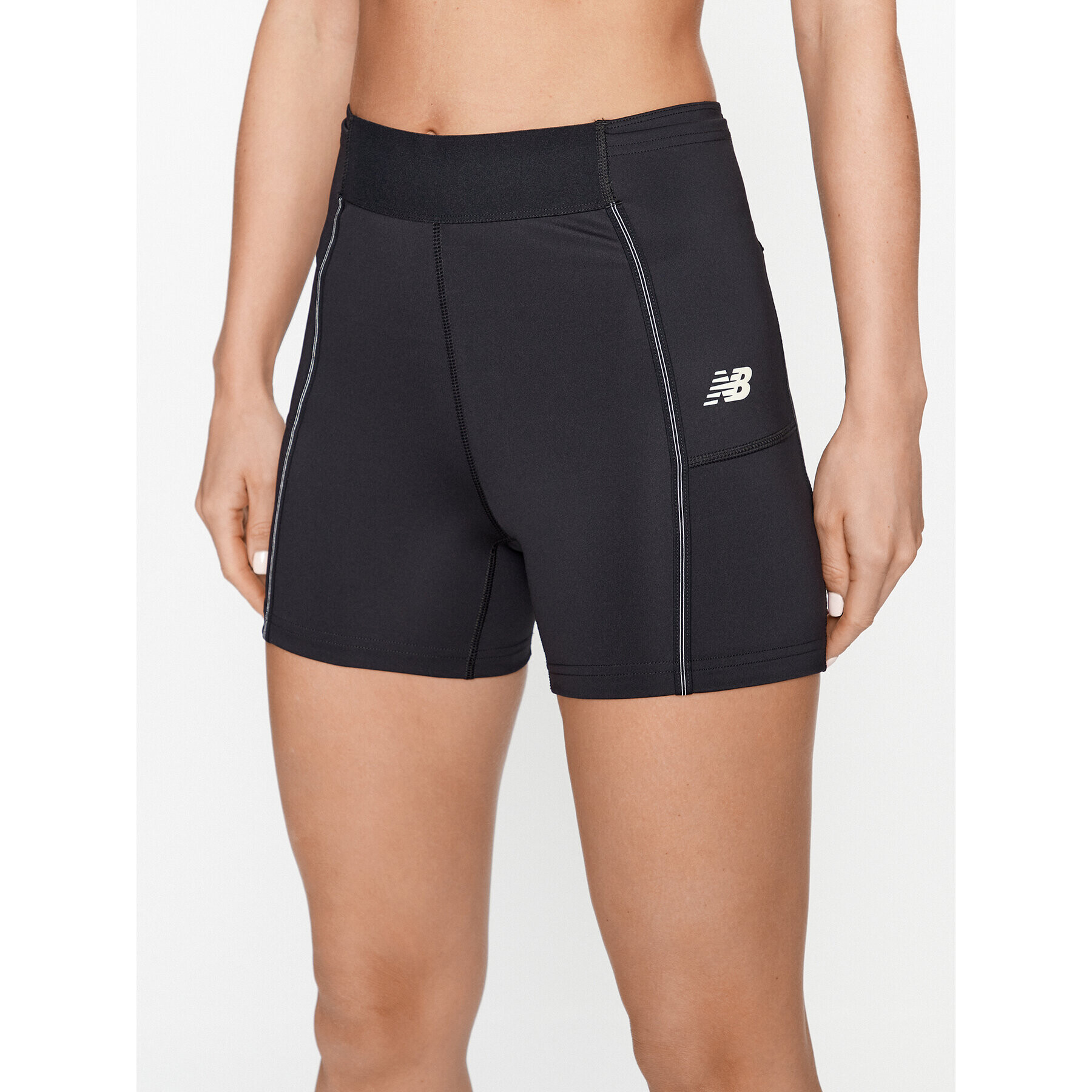 New Balance Pantaloni scurți sport Q Speed Shape Shield Fitted Short WS33283 Negru Skinny Fit - Pled.ro