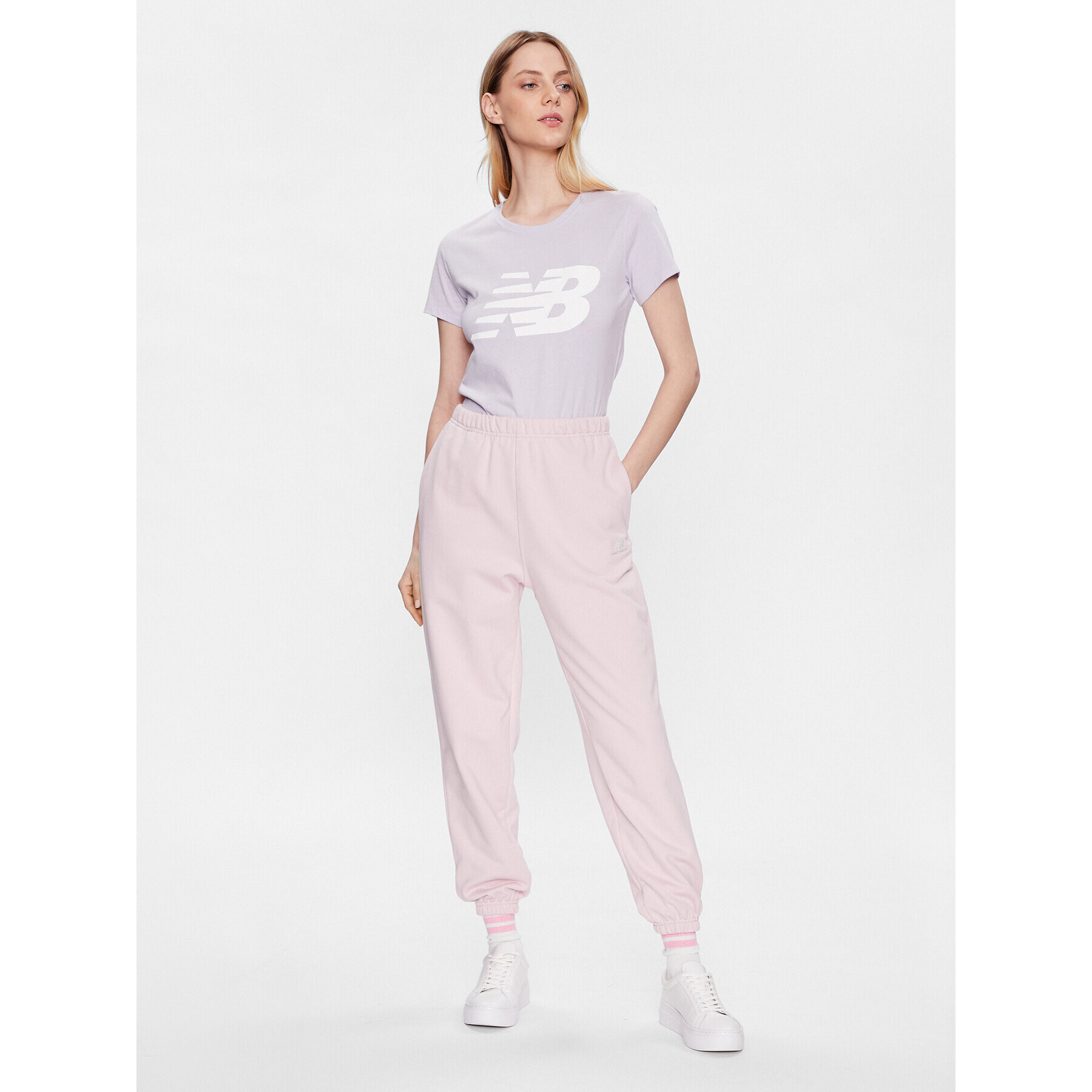 New Balance Pantaloni trening Athletics Remastered French Terry WP31503 Roz Relaxed Fit - Pled.ro