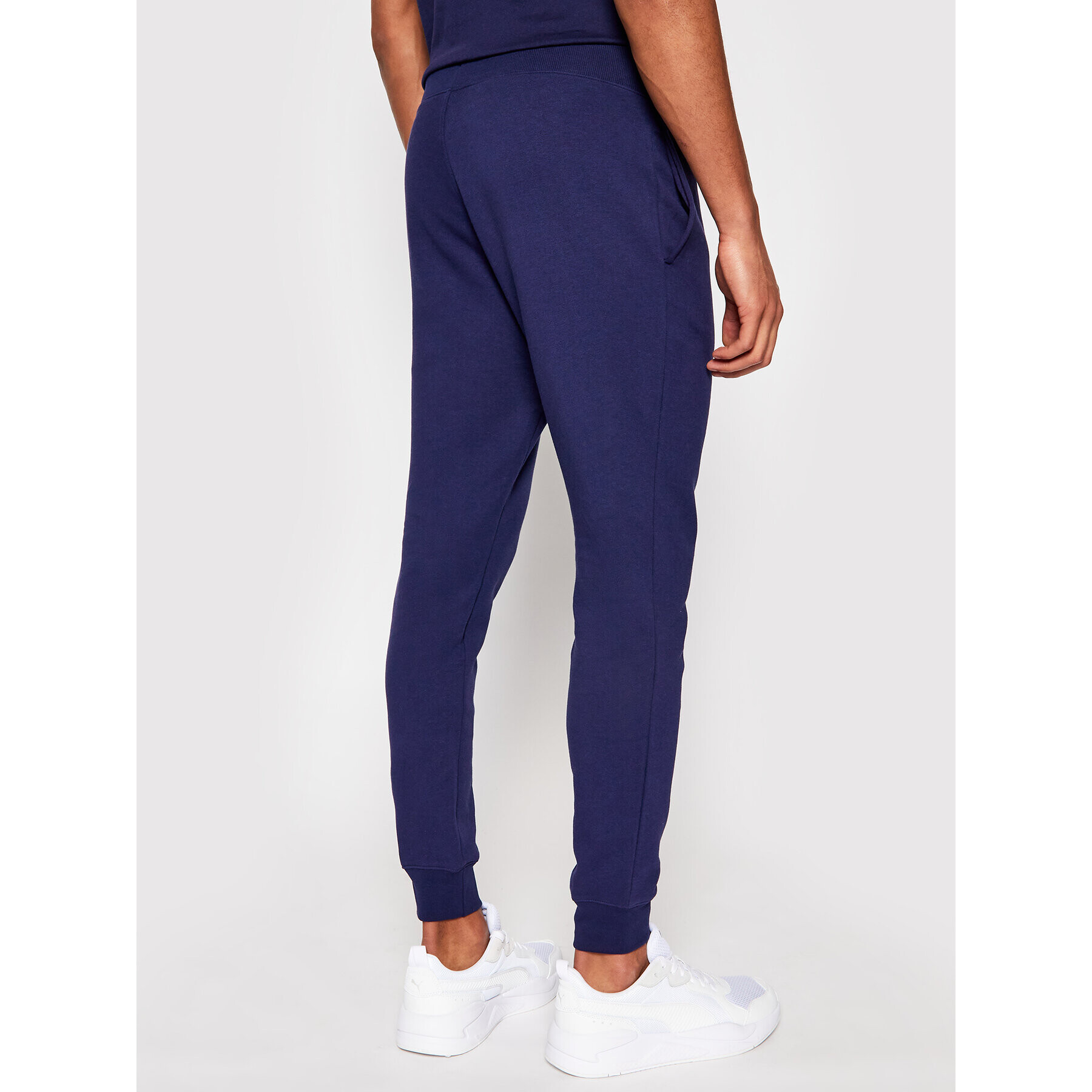 New Balance Pantaloni trening C C F Pant MP03904 Bleumarin Athletic Fit - Pled.ro